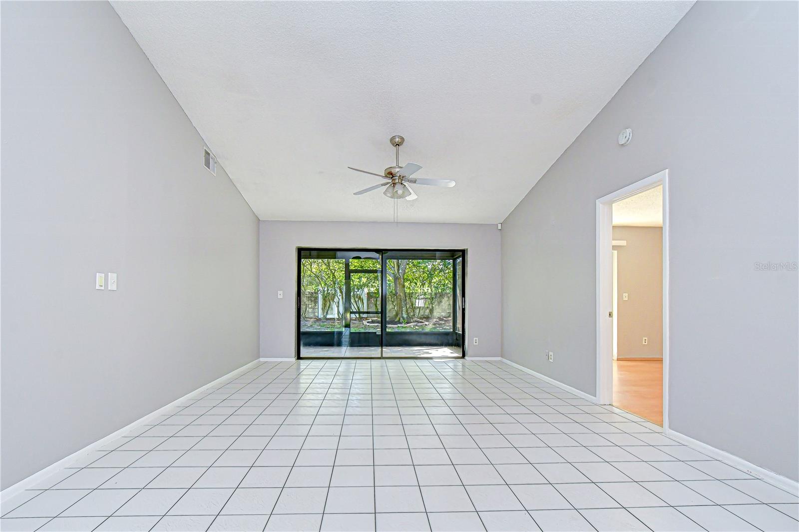 CARROLLWOOD SPGS UNIT 1 - Residential