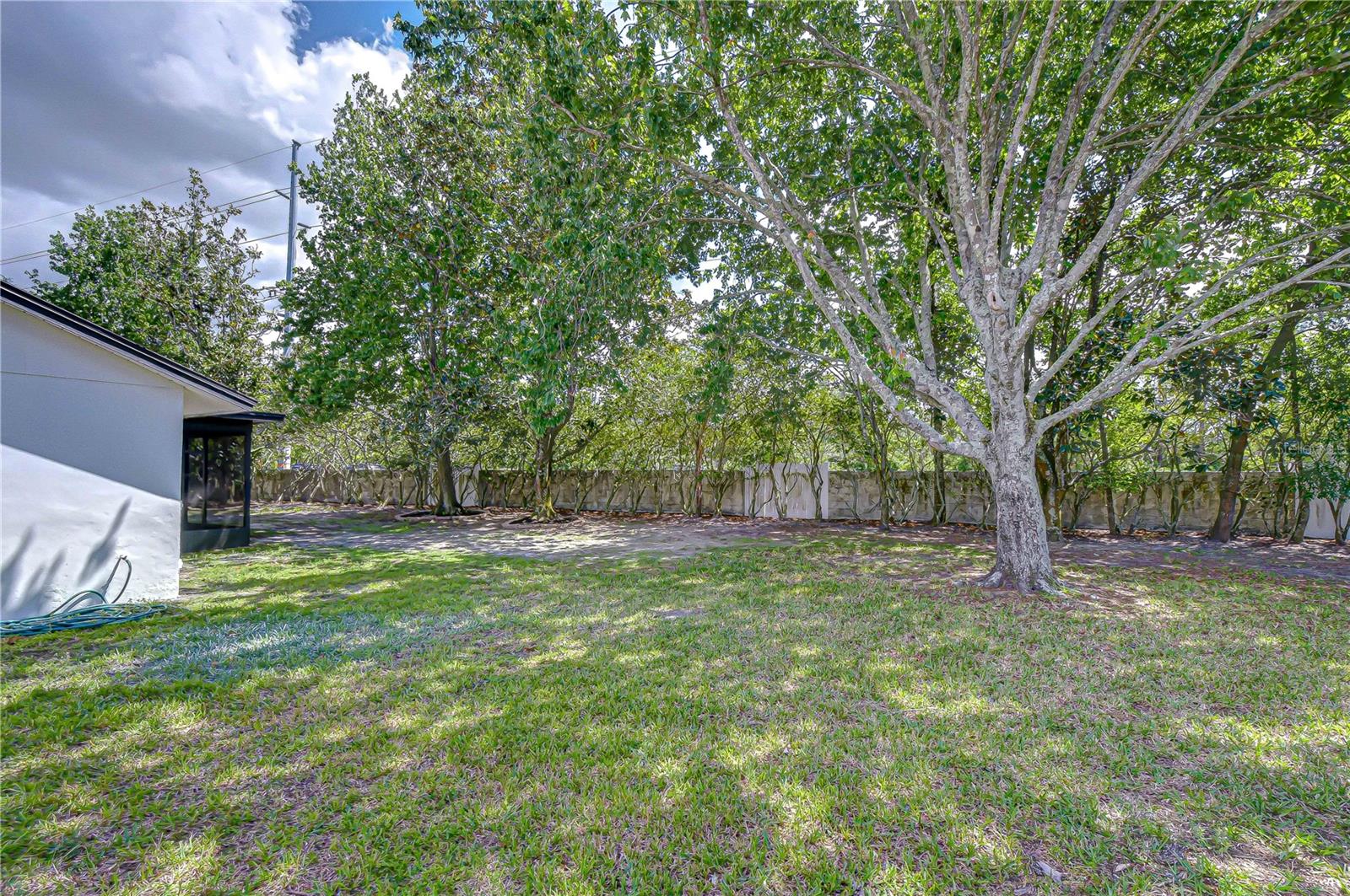 CARROLLWOOD SPGS UNIT 1 - Residential