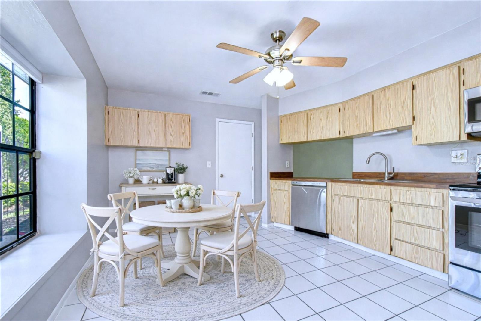 CARROLLWOOD SPGS UNIT 1 - Residential