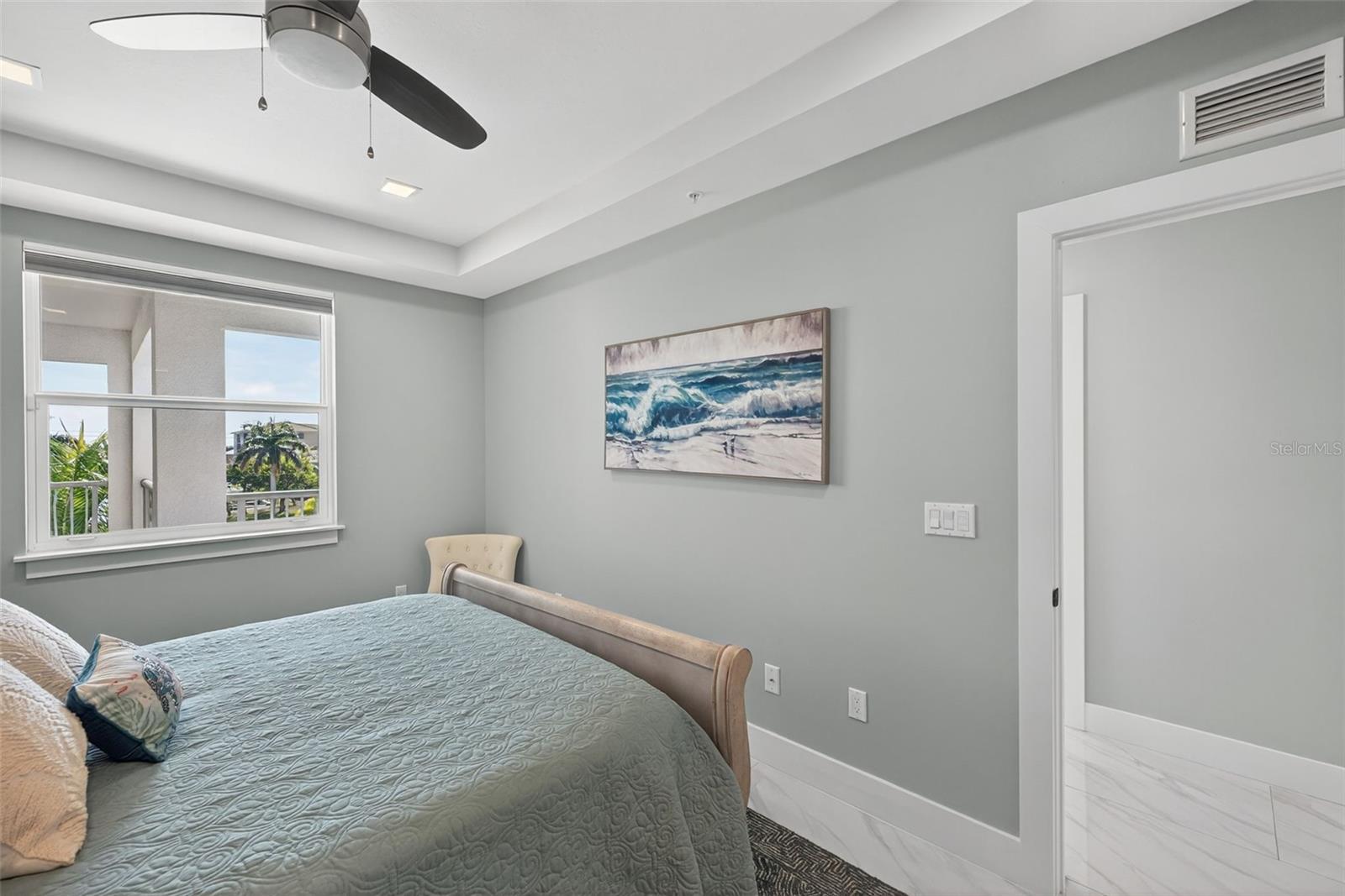 PARADISE POINTE/CHARLOTTE HARB - Residential