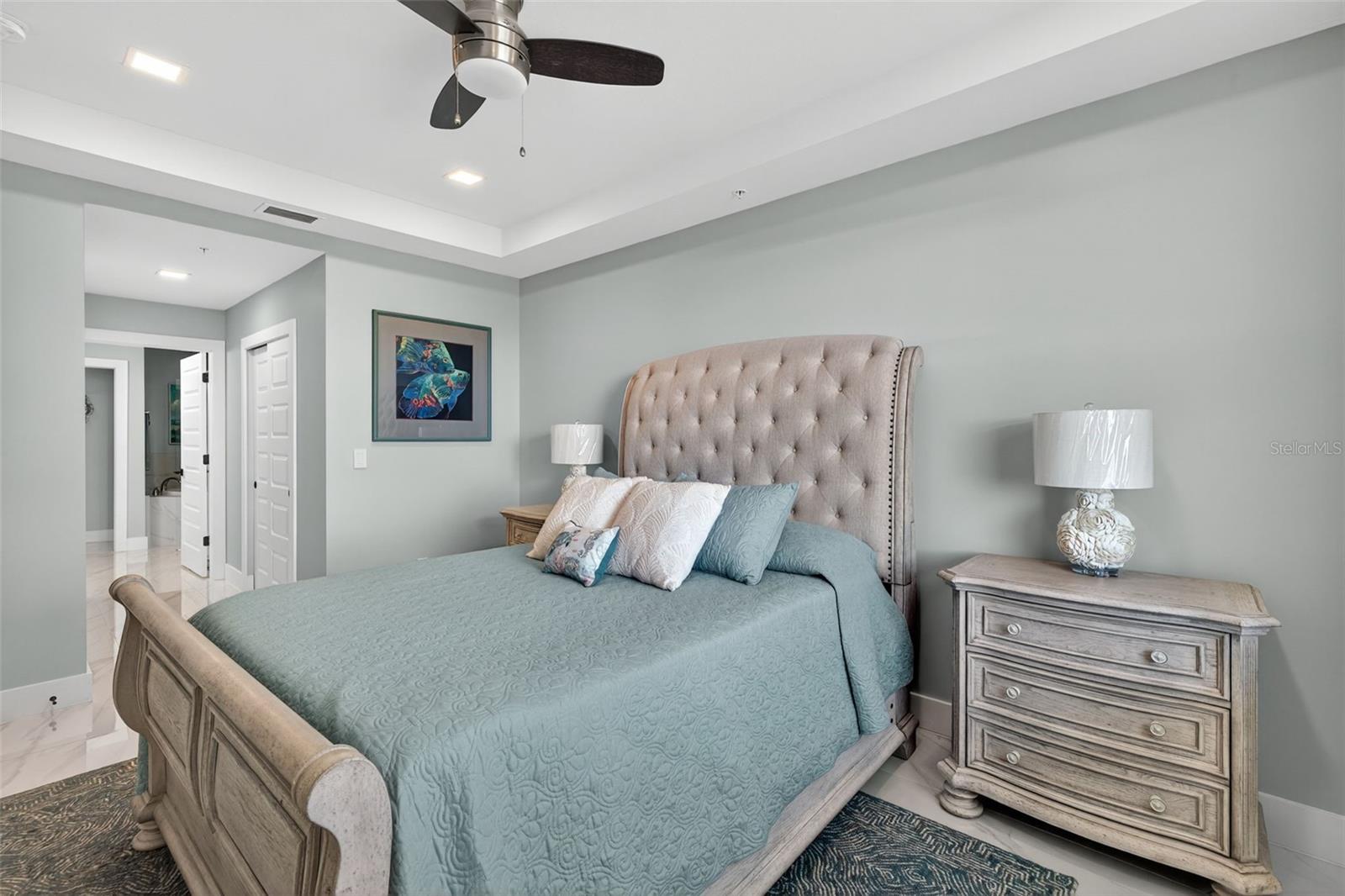 PARADISE POINTE/CHARLOTTE HARB - Residential