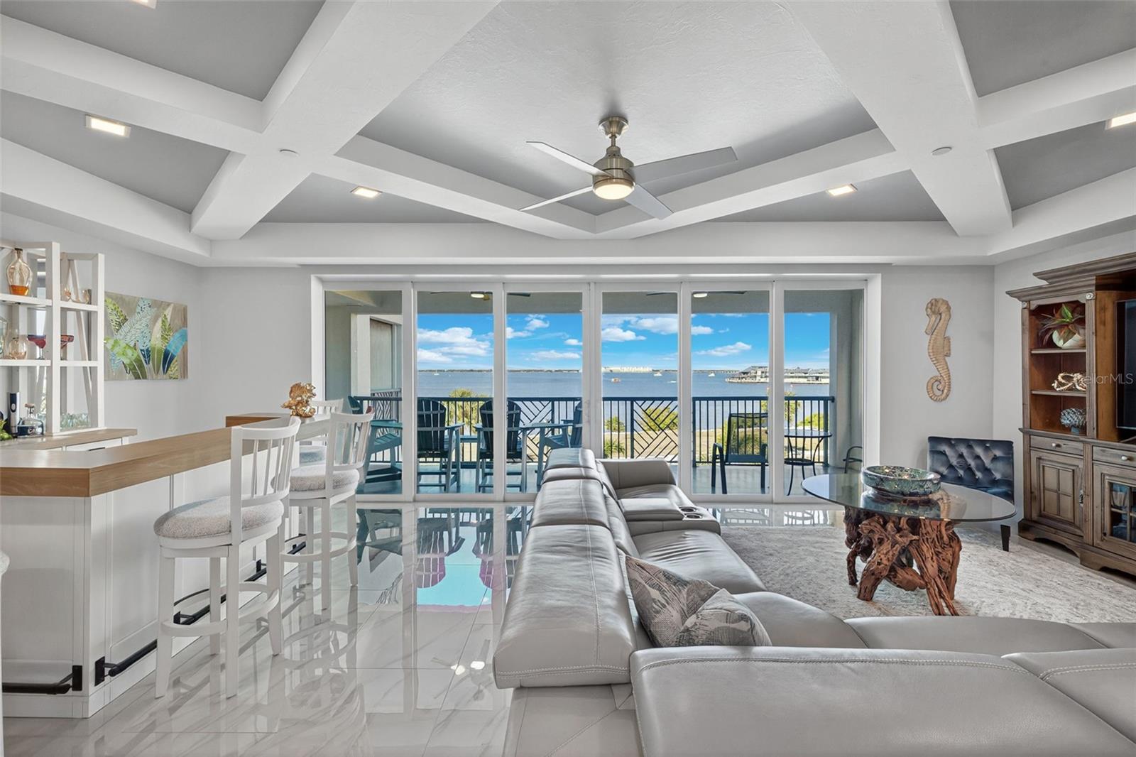 PARADISE POINTE/CHARLOTTE HARB - Residential