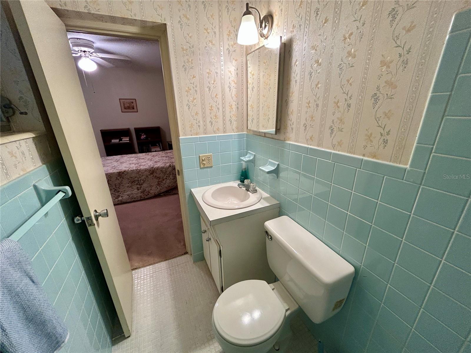 ON TOP OF THE WORLD - Residential