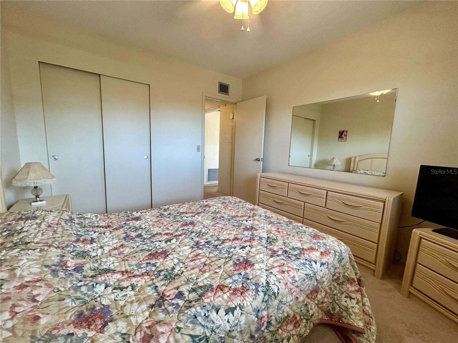 ON TOP OF THE WORLD - Residential