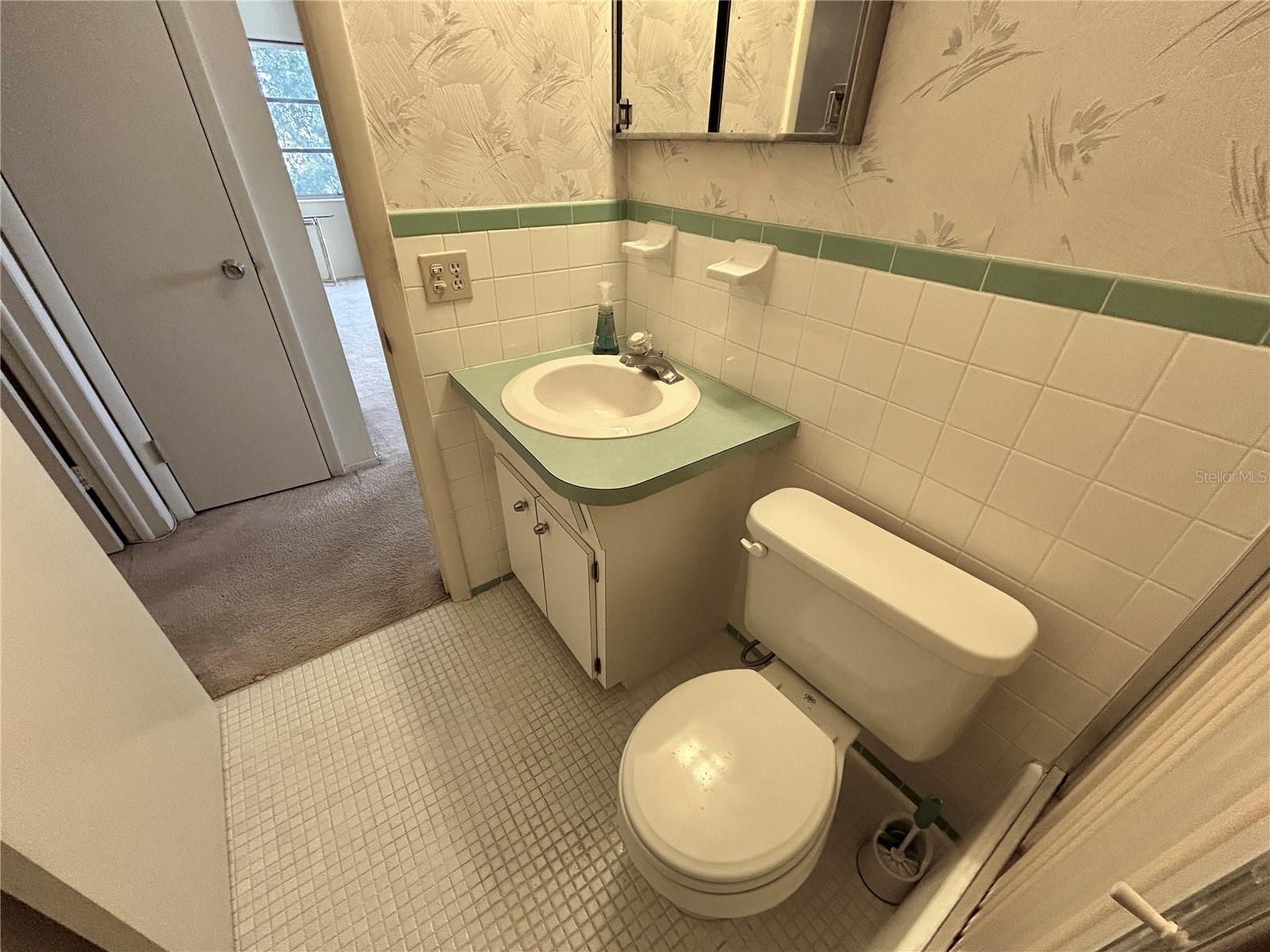 ON TOP OF THE WORLD - Residential