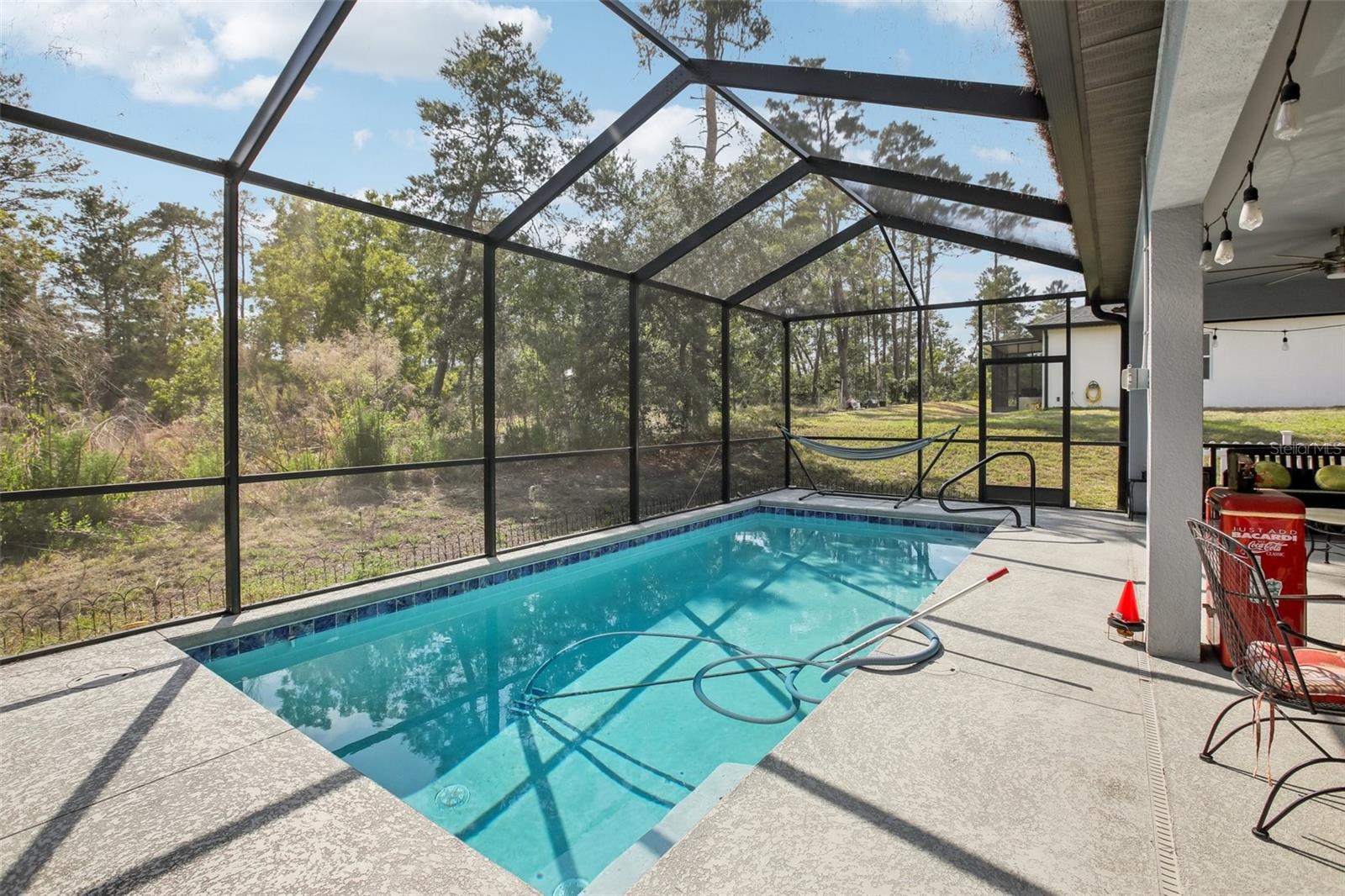 4 CROSSANDRA COURT W