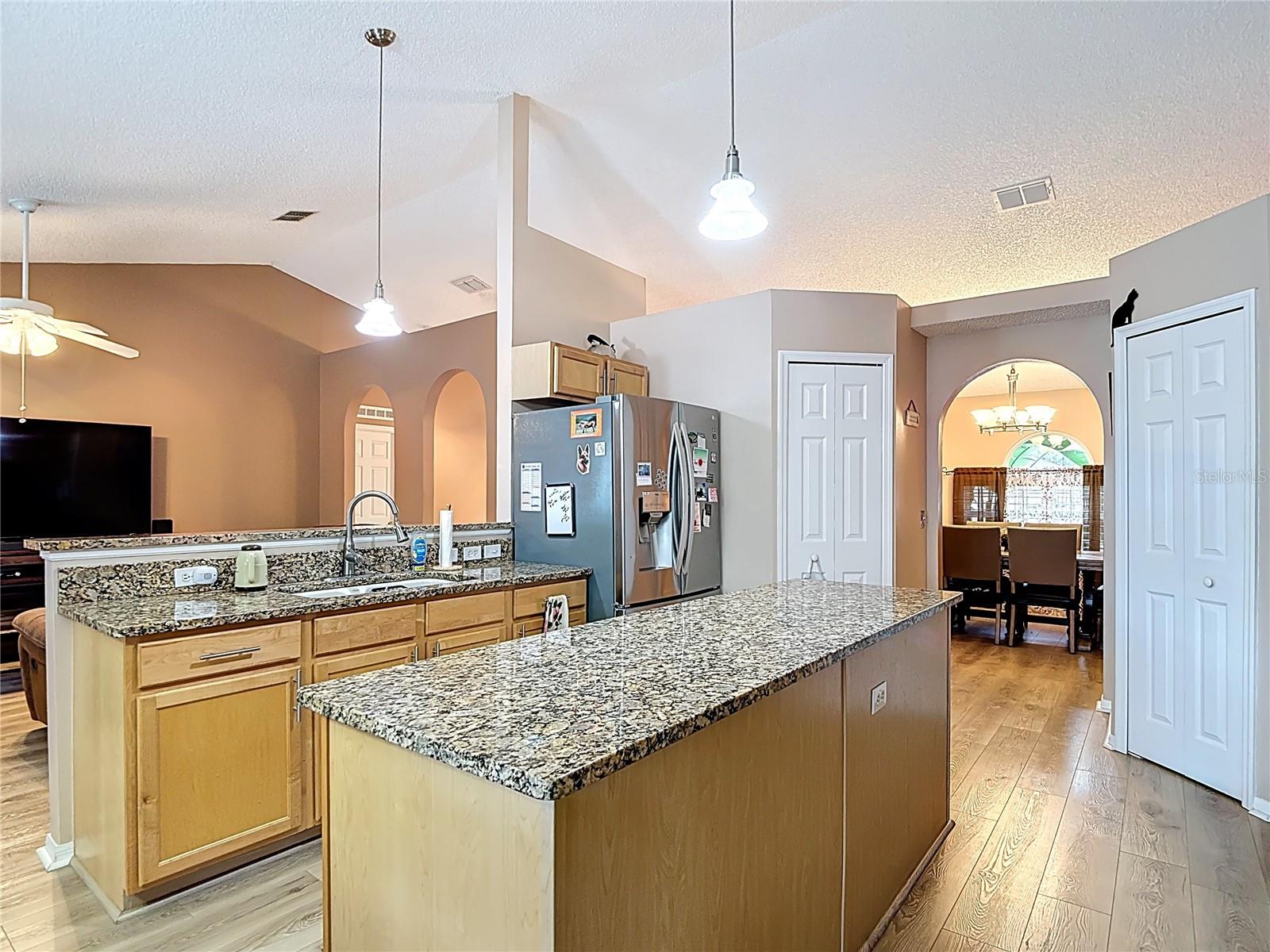 SPRING HILL - Residential