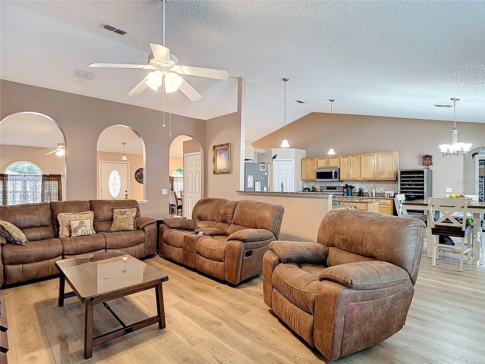 SPRING HILL - Residential