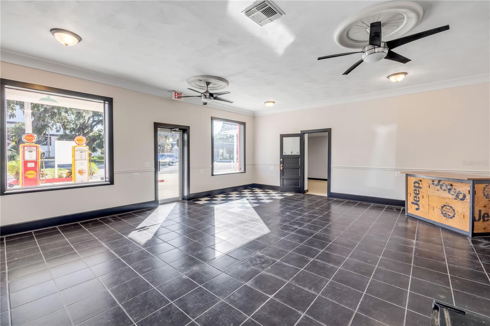 ANDREWS NEW SMYRNA - Commercial Sale