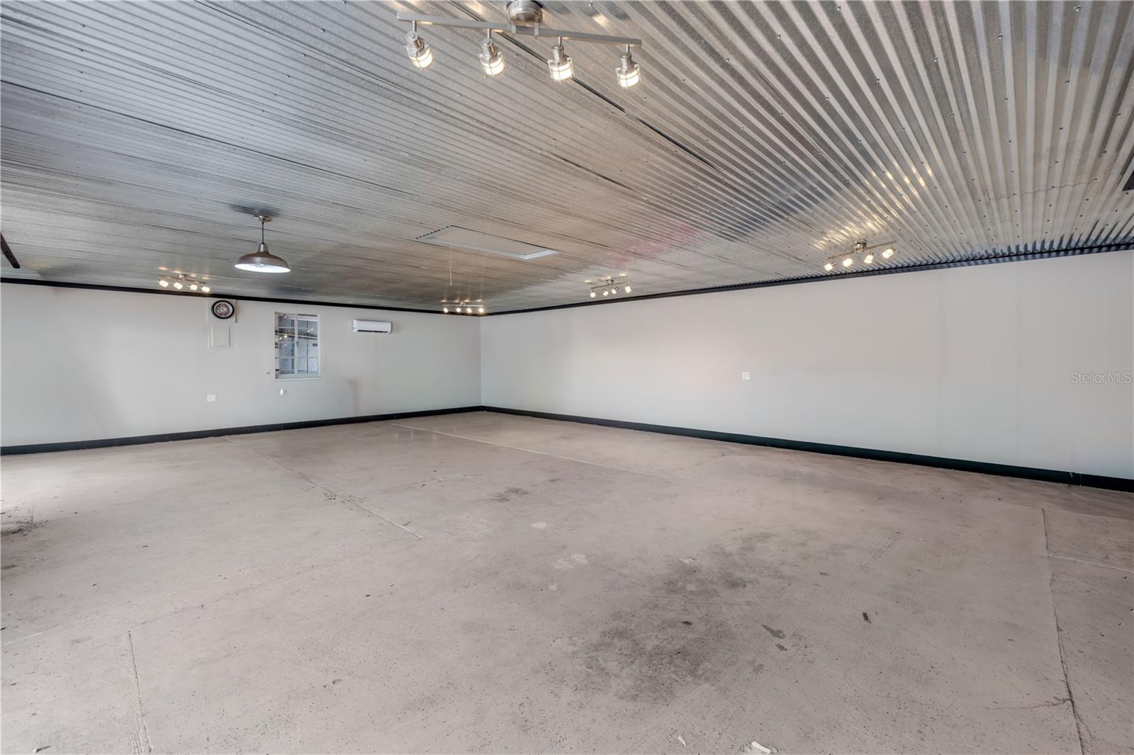 ANDREWS NEW SMYRNA - Commercial Sale