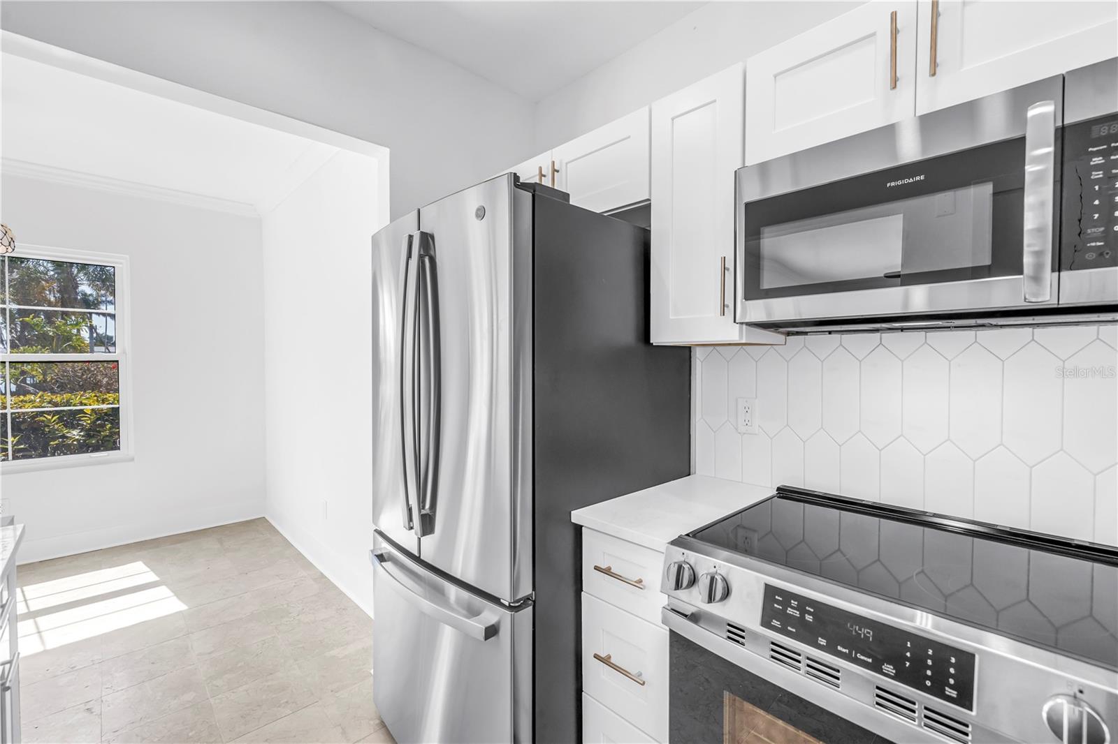 LA COSTA BRAVA CONDO 1 - Residential