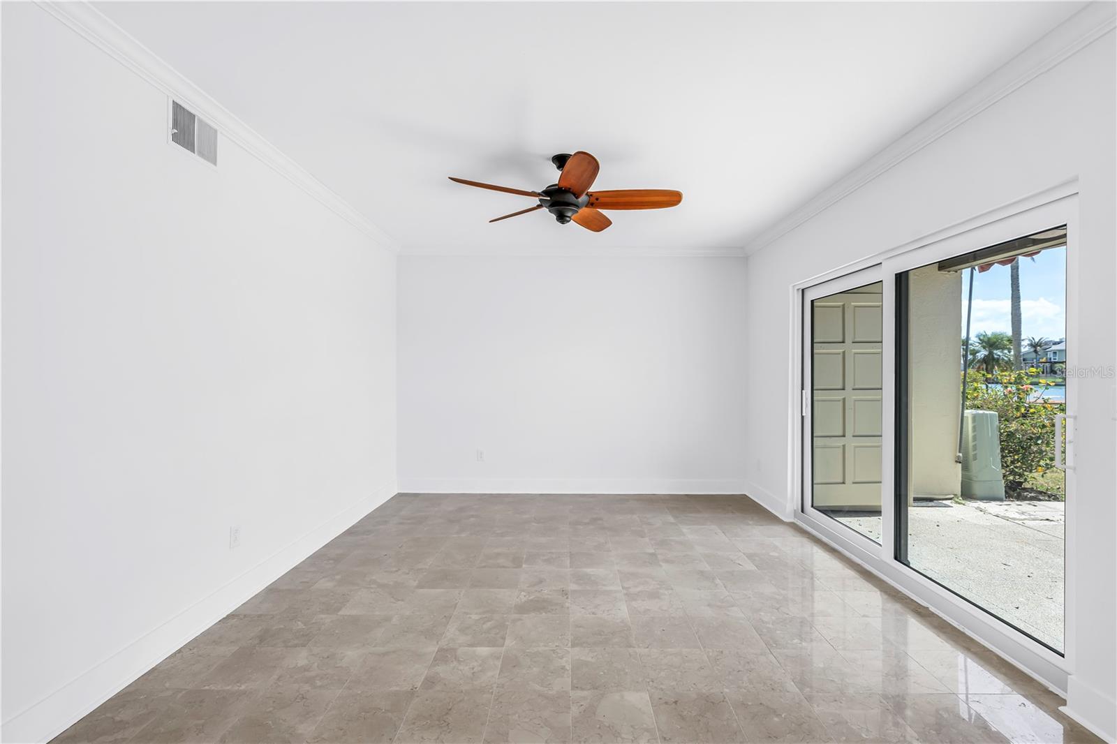 LA COSTA BRAVA CONDO 1 - Residential