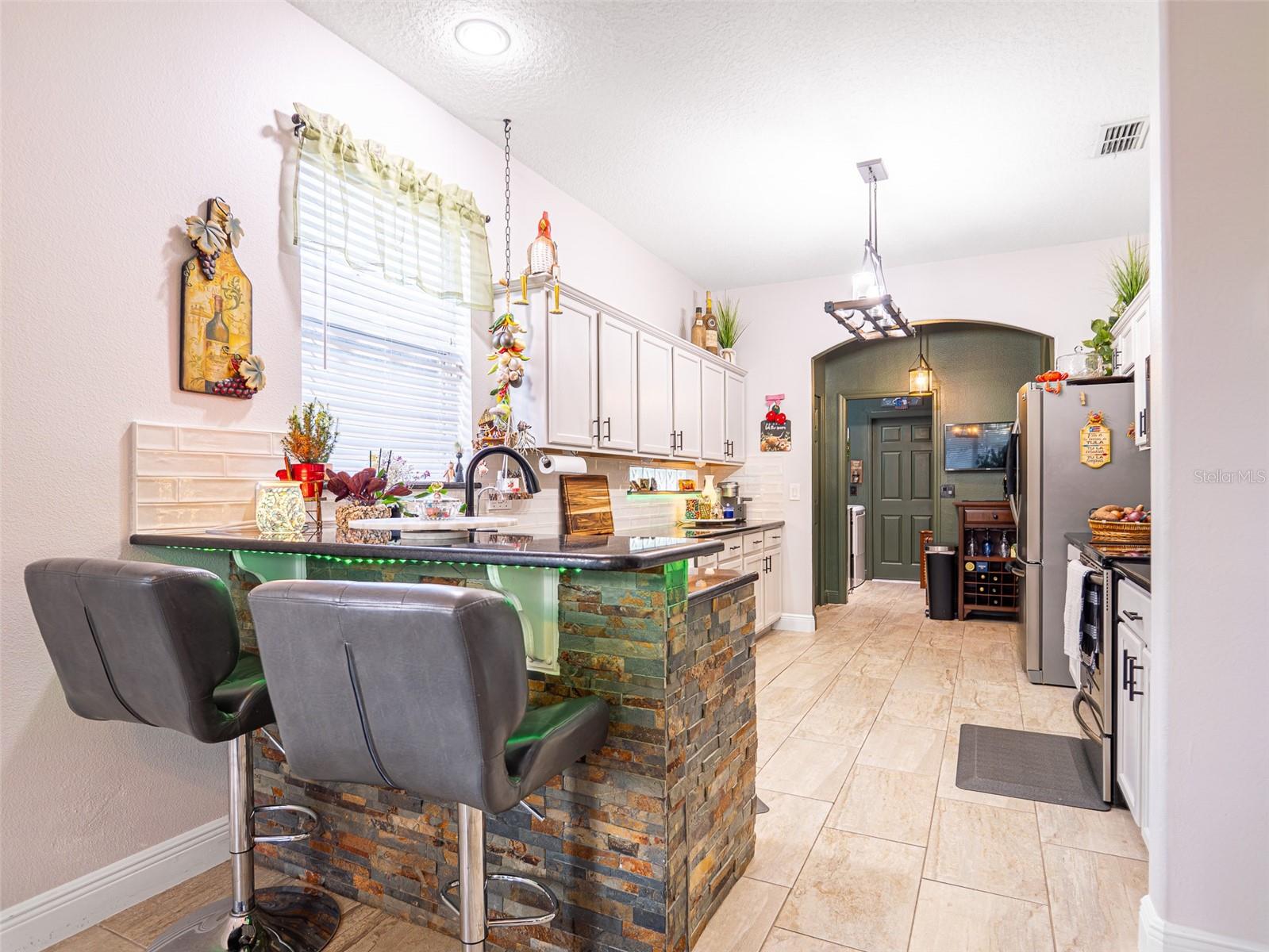 ANDOVER POINT 50 24 - Residential