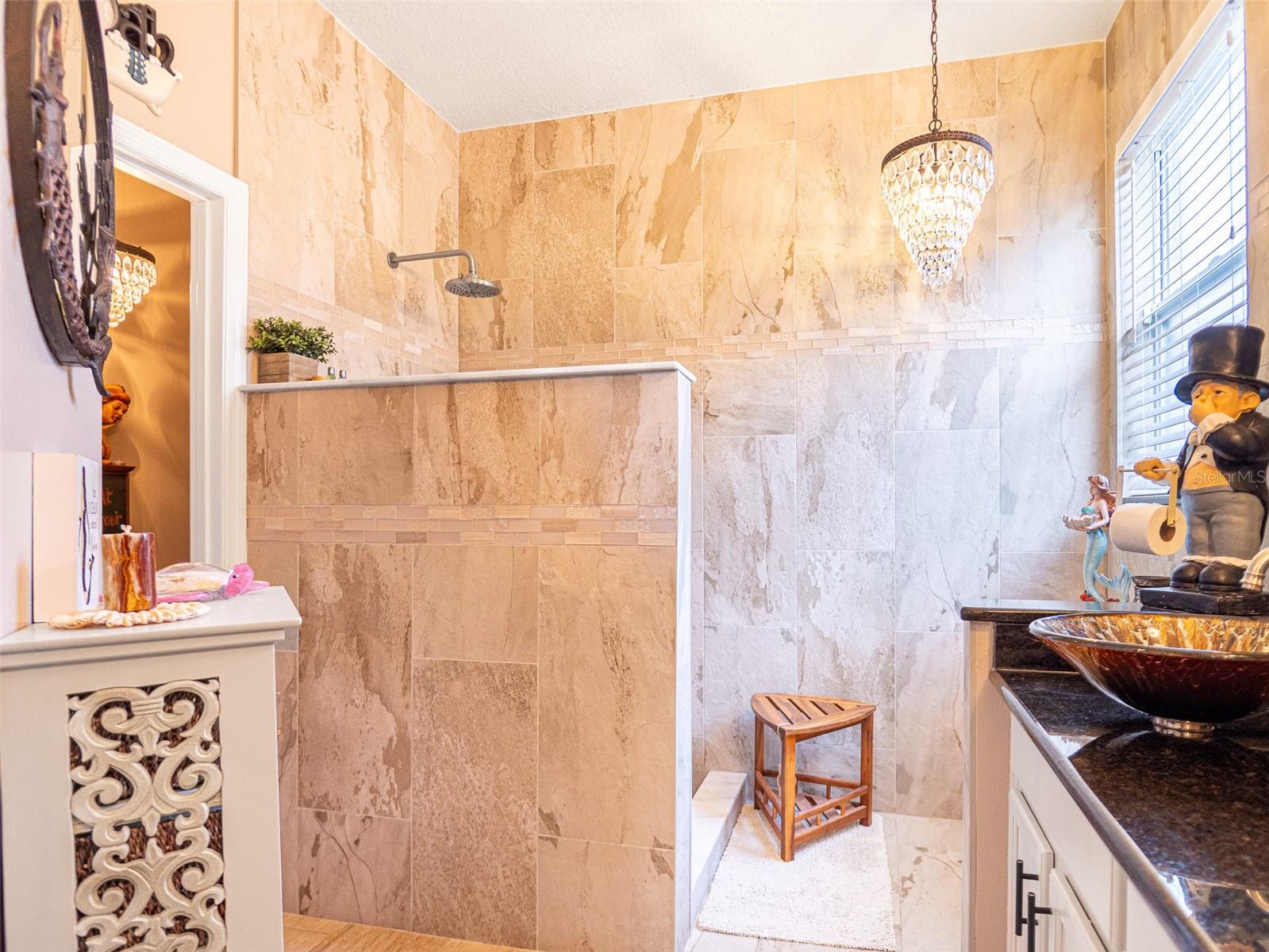 ANDOVER POINT 50 24 - Residential