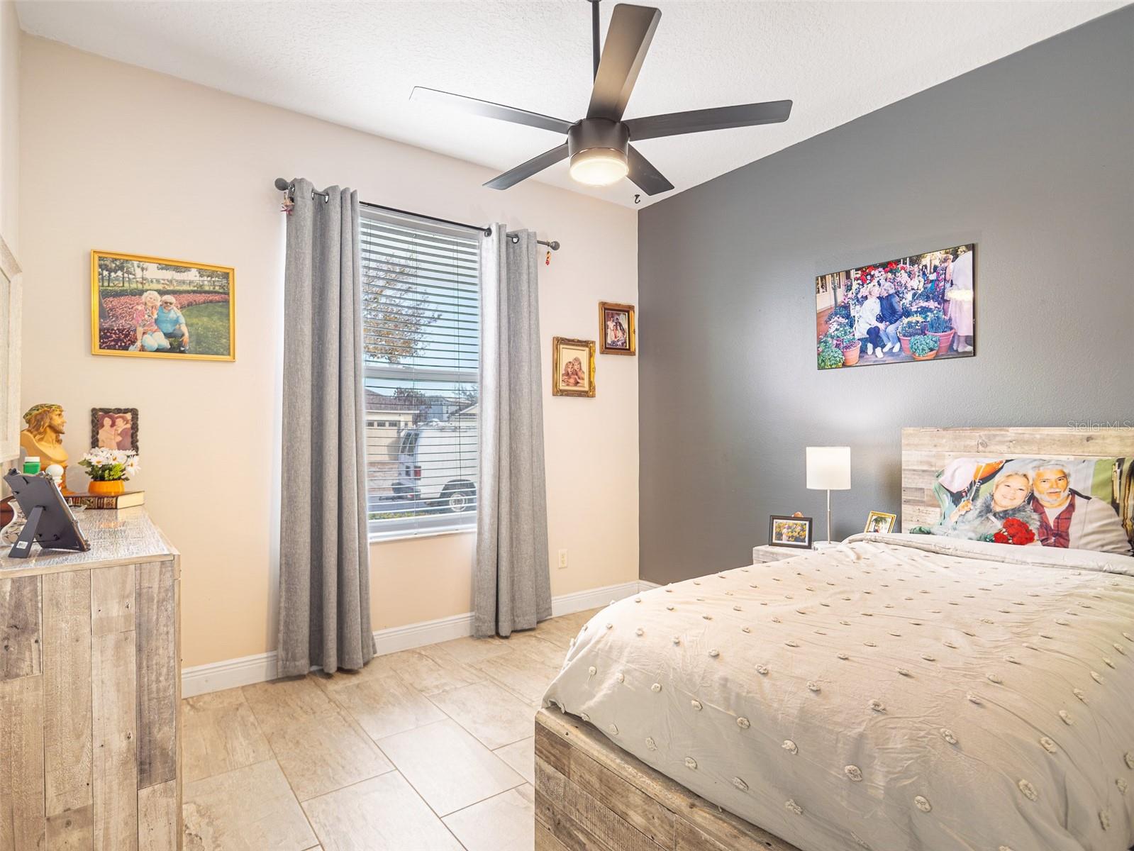 ANDOVER POINT 50 24 - Residential