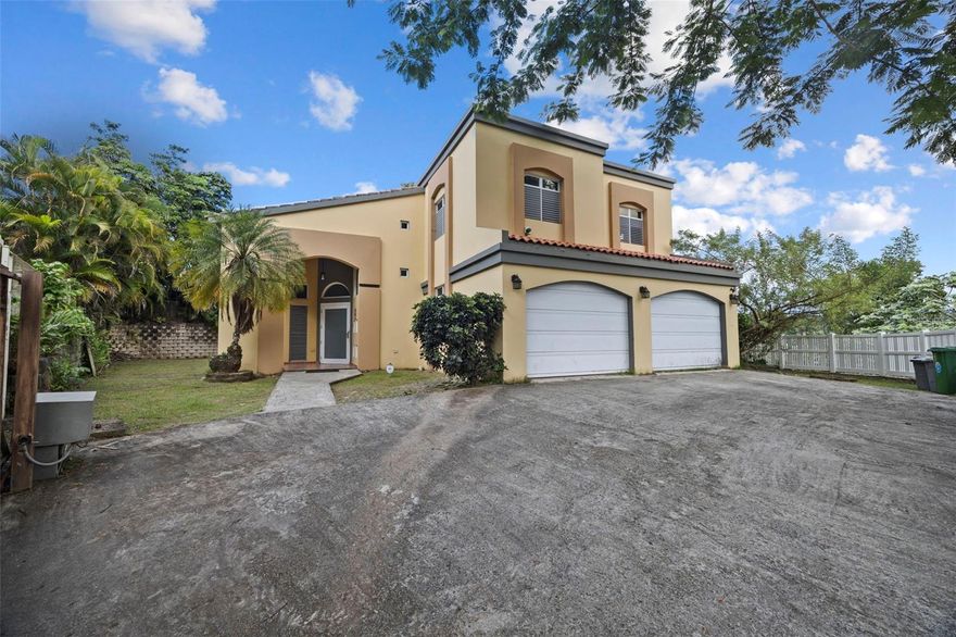 Lomas del Sol - Residence for Sale 
CALLE 1 B-6, Urbanización Lomas del Sol, Guaynabo, PR 00971
- Asking price: $510,000
- Lot size: 2,976 sq. m, irregular shape
- House size (GLA): 2,654 sf
- 2-story house: 5 beds | 3 baths| porch| terrace| 2 storages | closet| open terrace| fences & paved areas
- Jacuzzi
- Sanitary sewer = septic tank
- Driveway & garage for 2 cars
- Appliances: refrigerator, range/oven, microwave, washer/dryer
- Built in 2003
- Campo en Ciudad