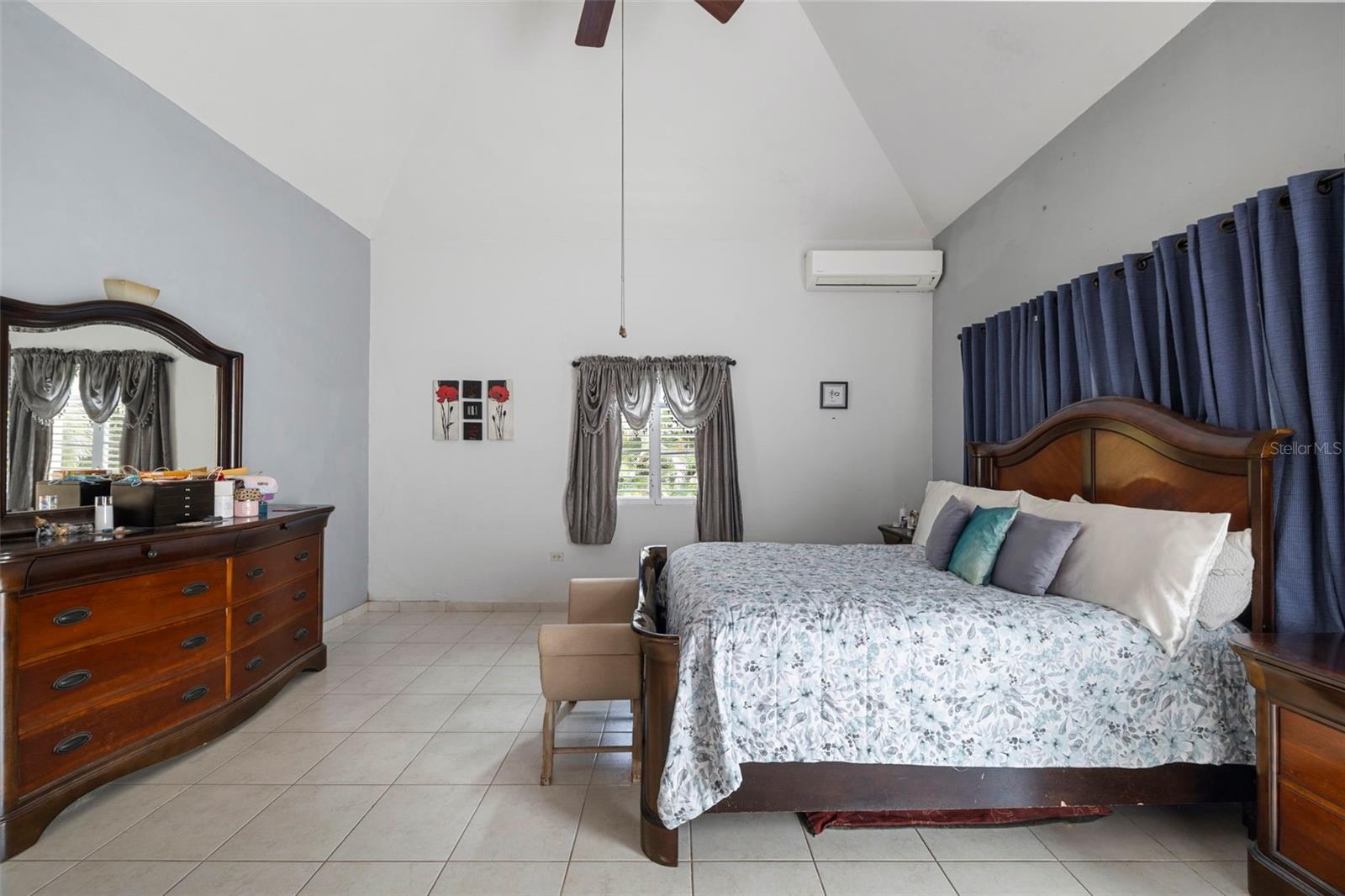 LOMAS DEL SOL - Residential