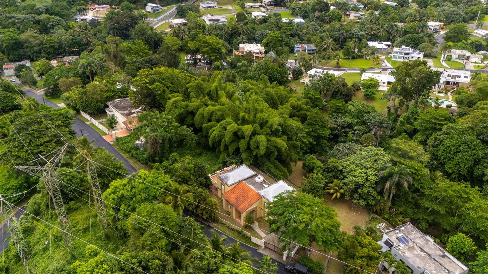 LOMAS DEL SOL - Residential