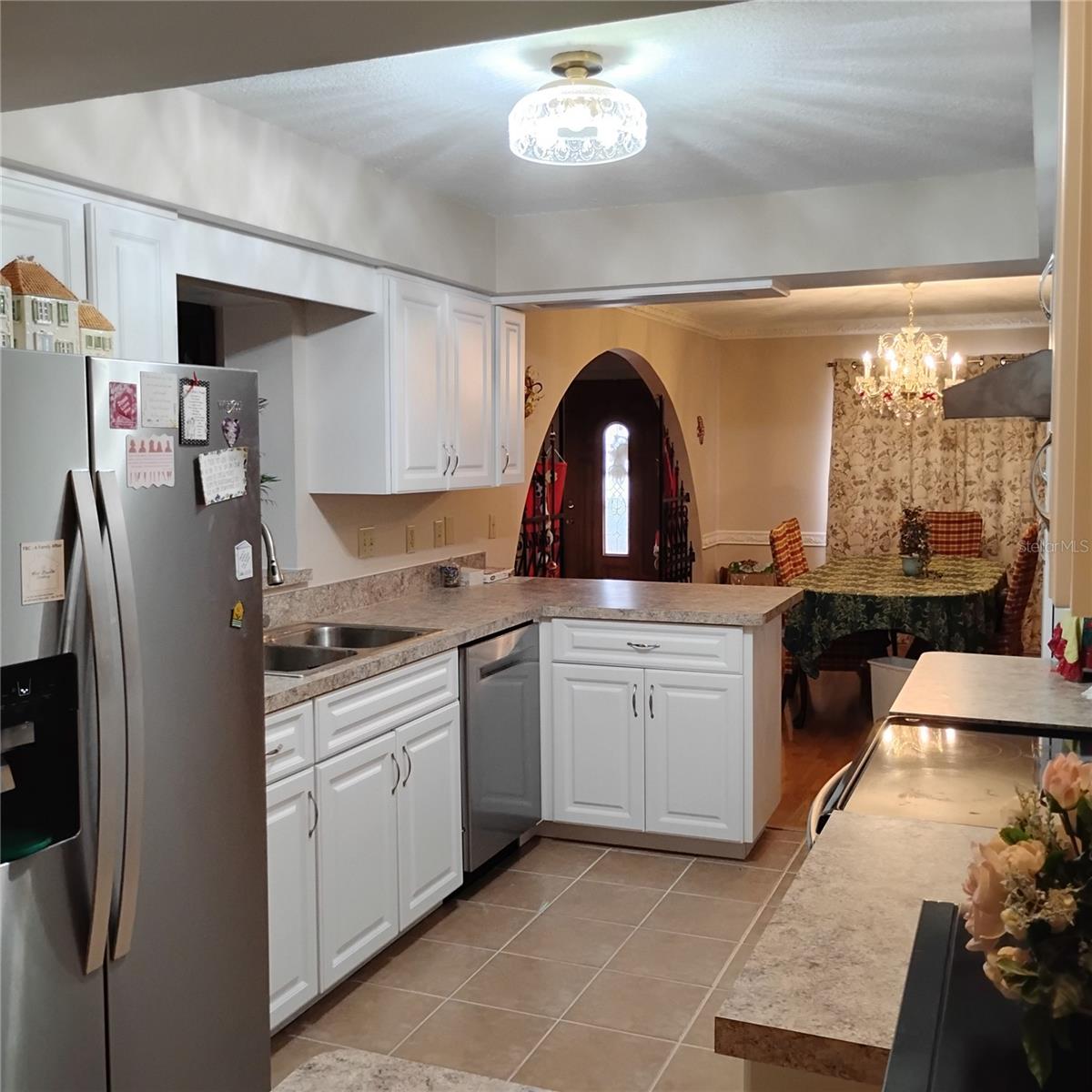 SILVER LAKE ESTATES - Residential