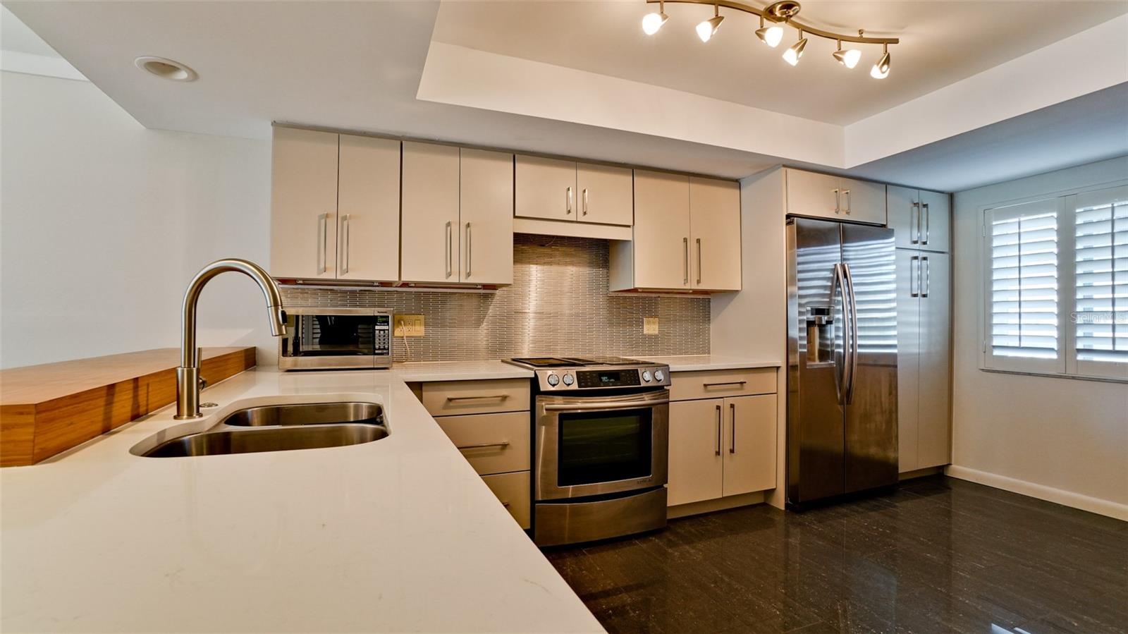 TIFFANY PLACE - Residential