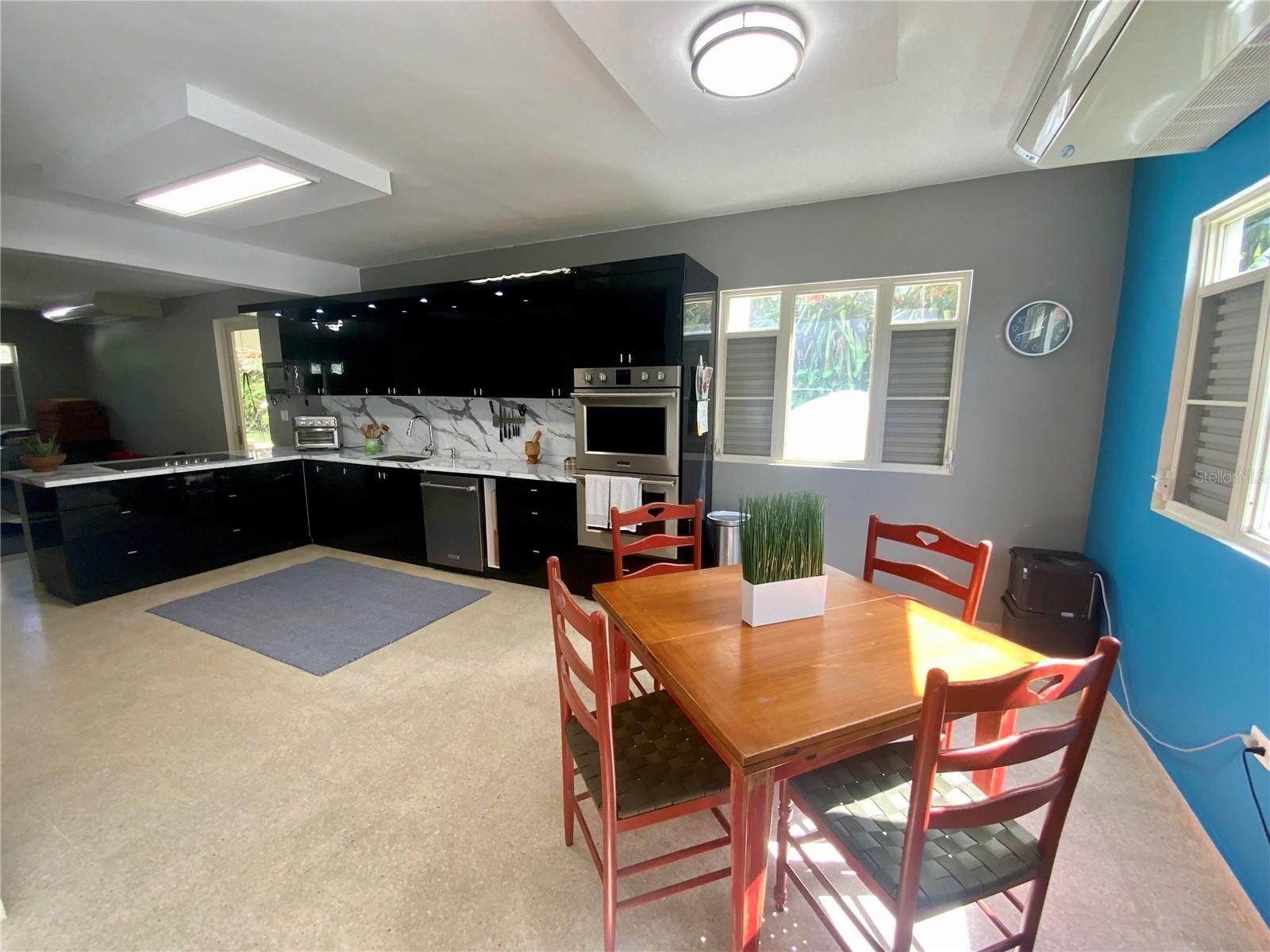 SUNSET HILLS DEVELOPMENT - Residential