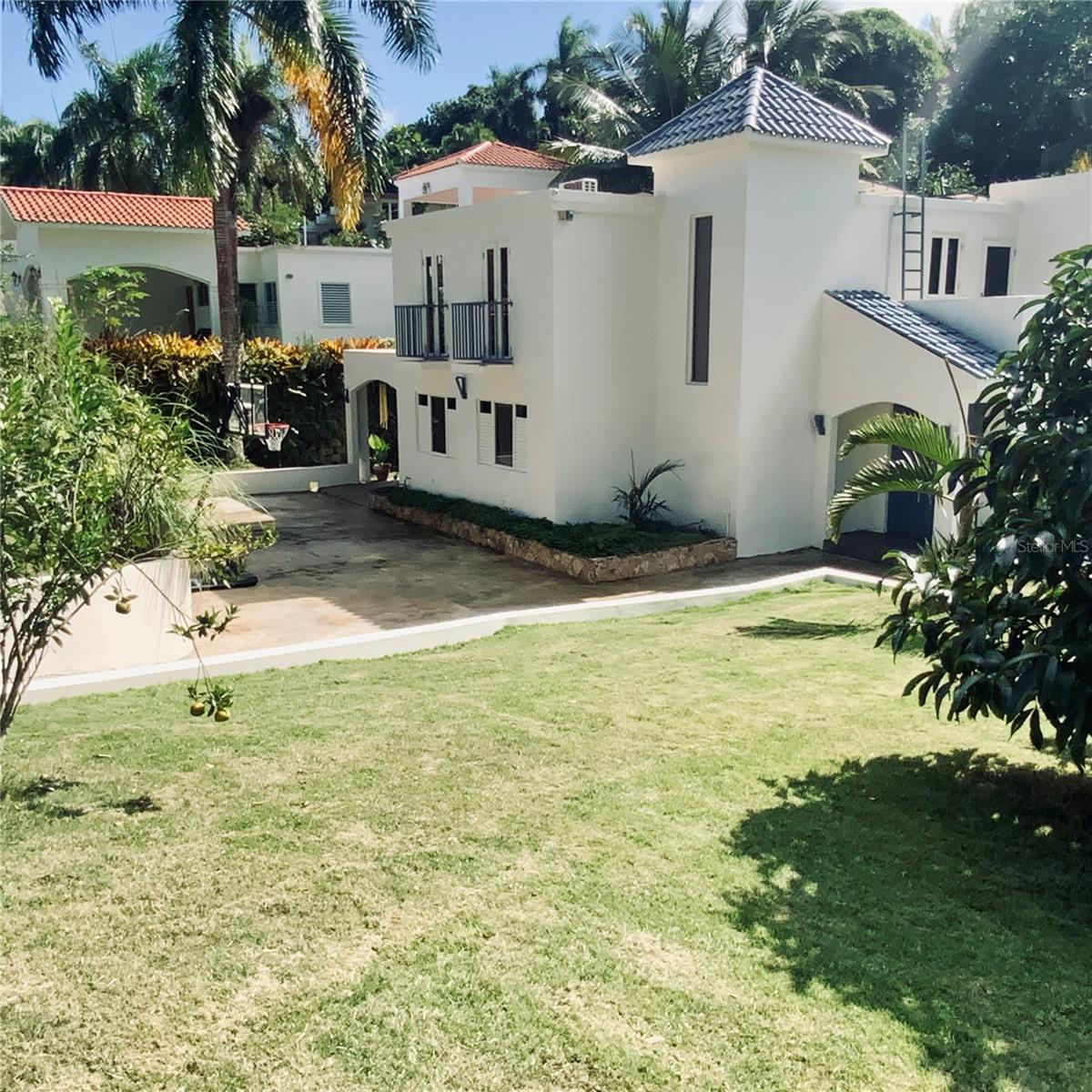 SUNSET HILLS DEVELOPMENT - Residential