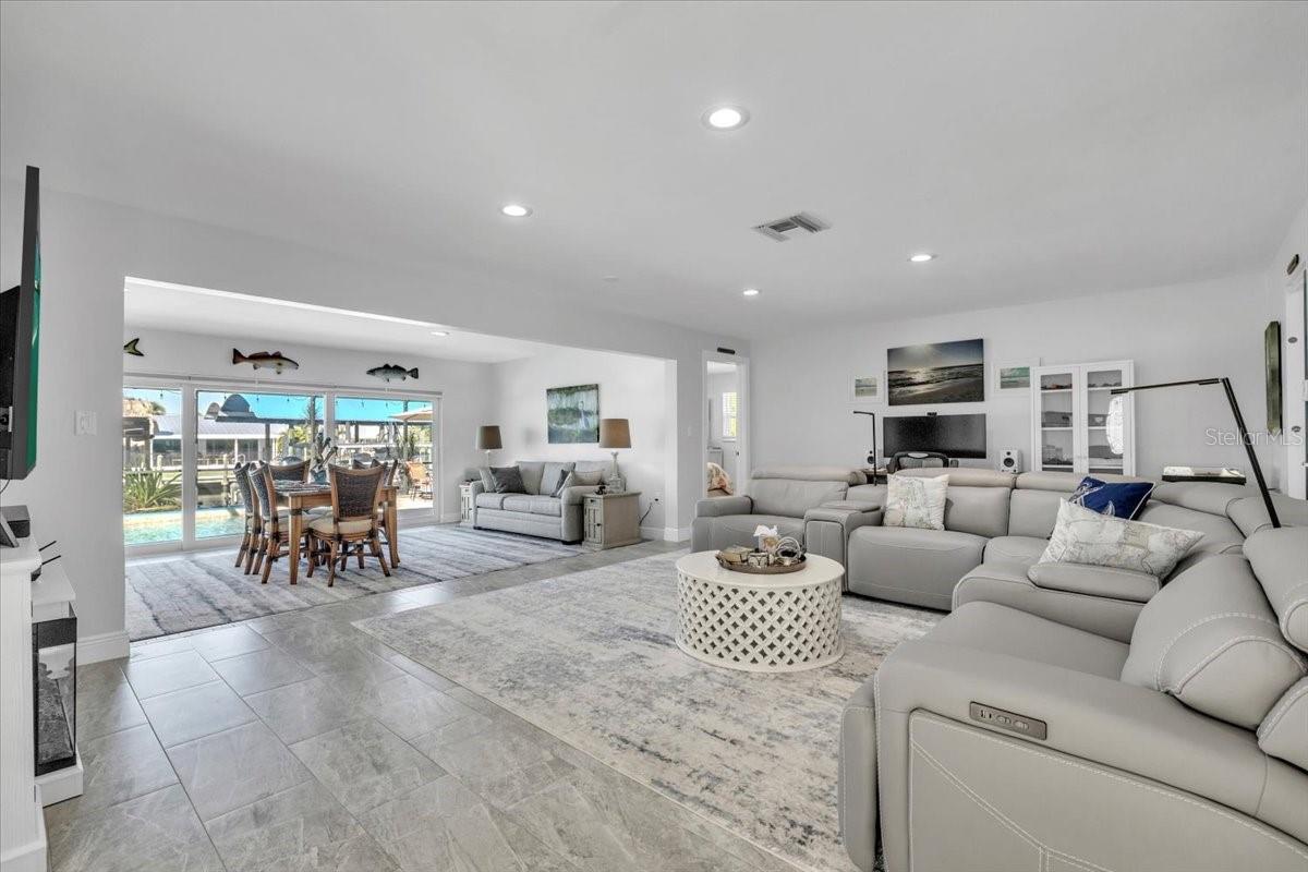 PIRATE HARBOR - Residential