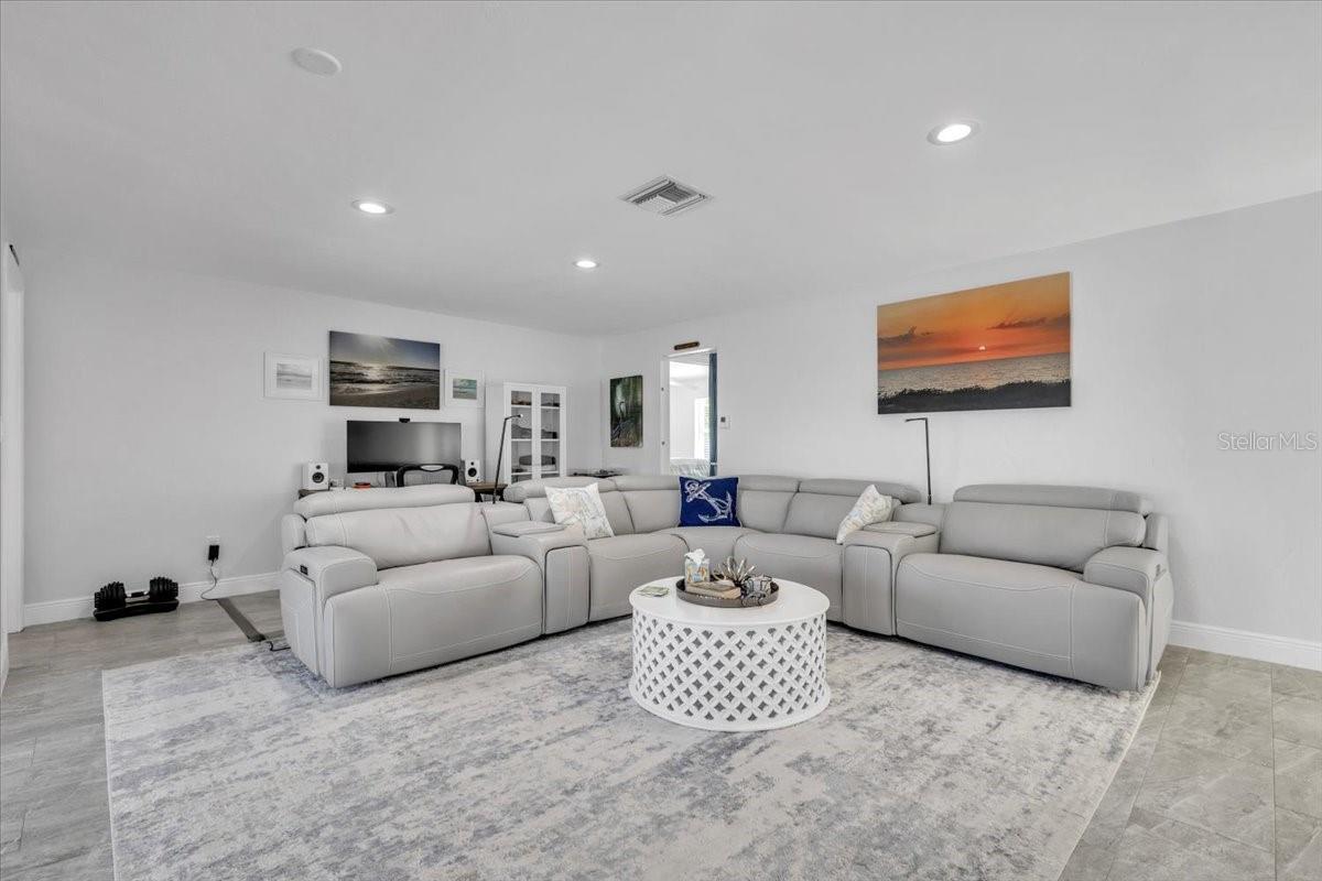 PIRATE HARBOR - Residential