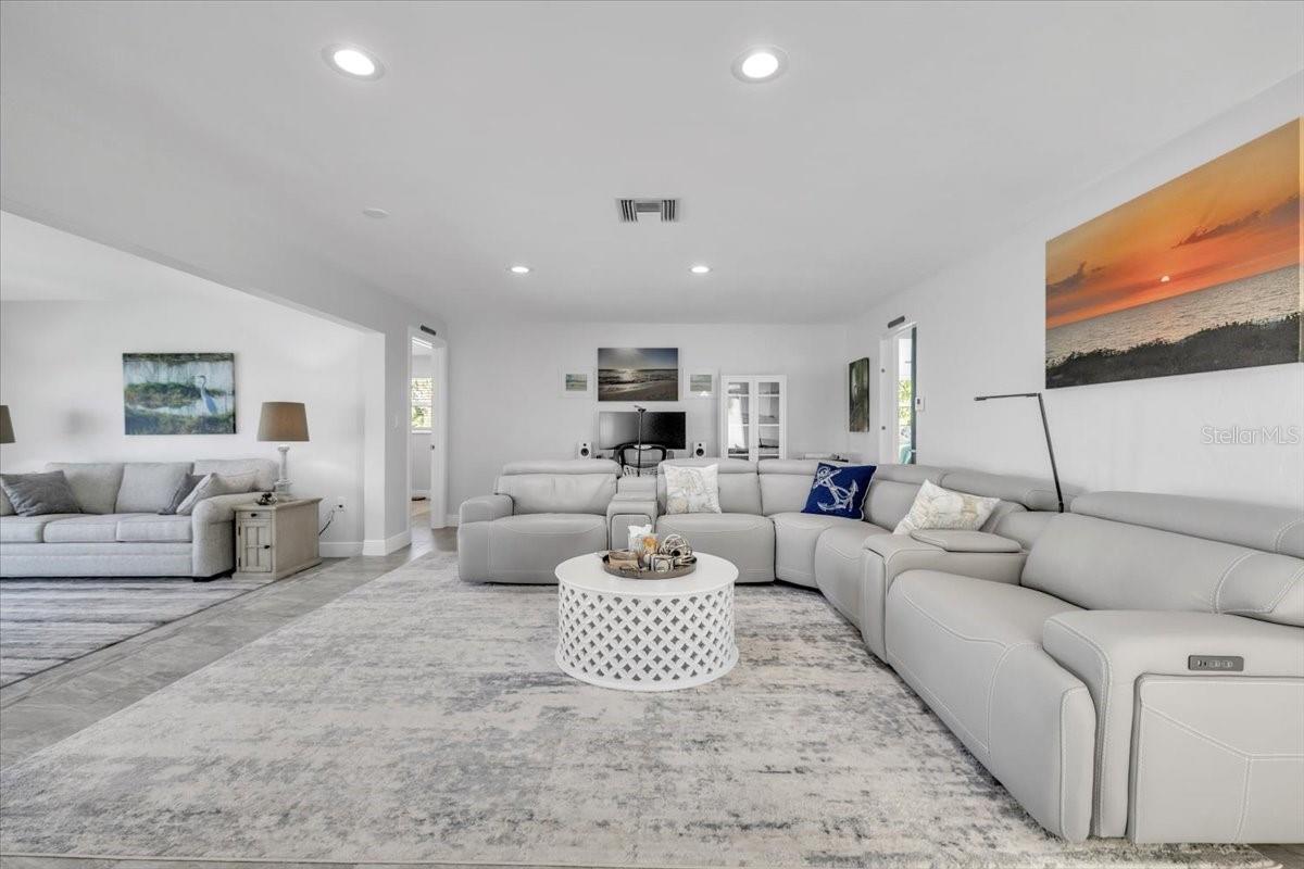 PIRATE HARBOR - Residential