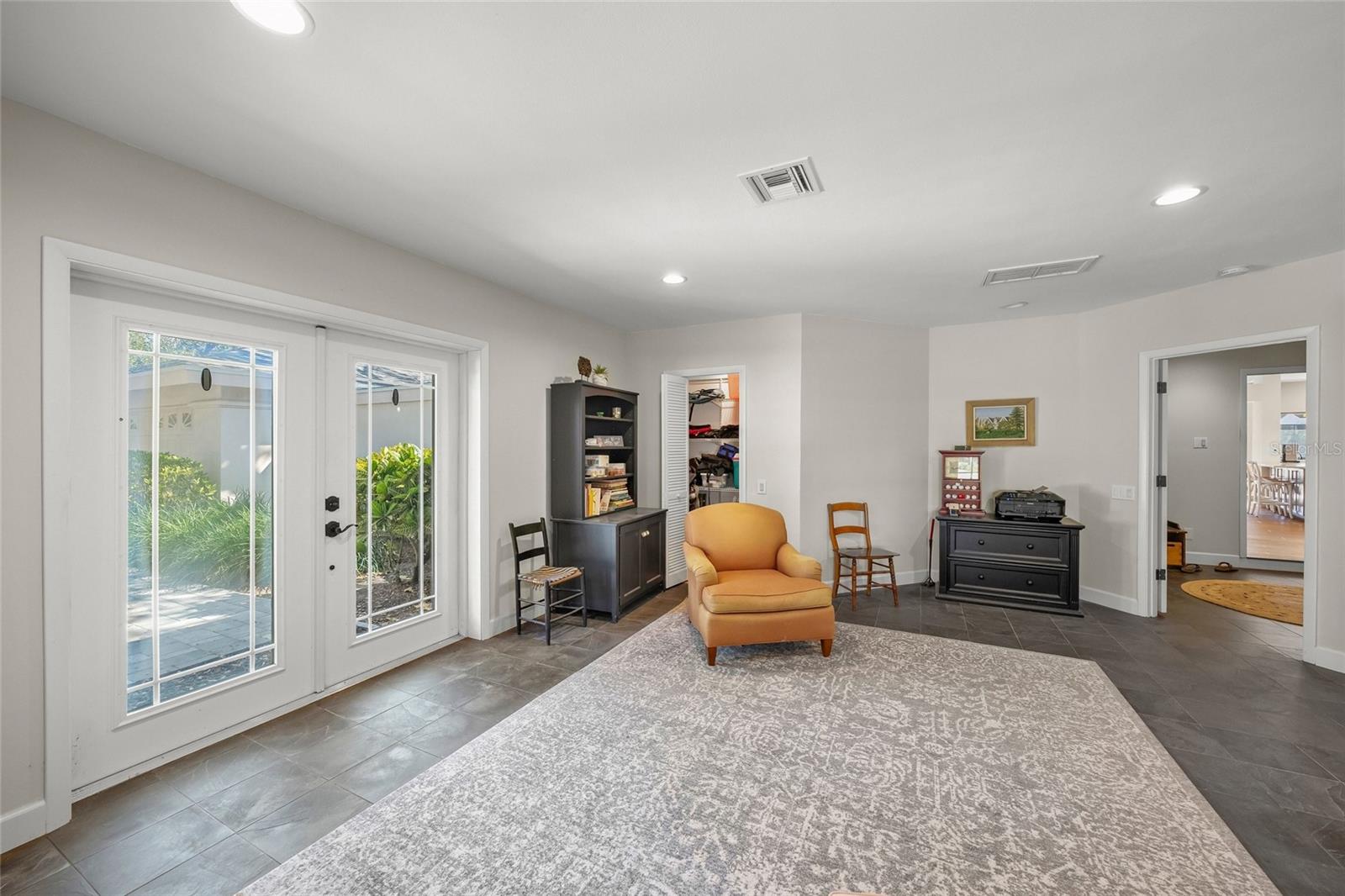 BENT TREE VILLAGE - Residential