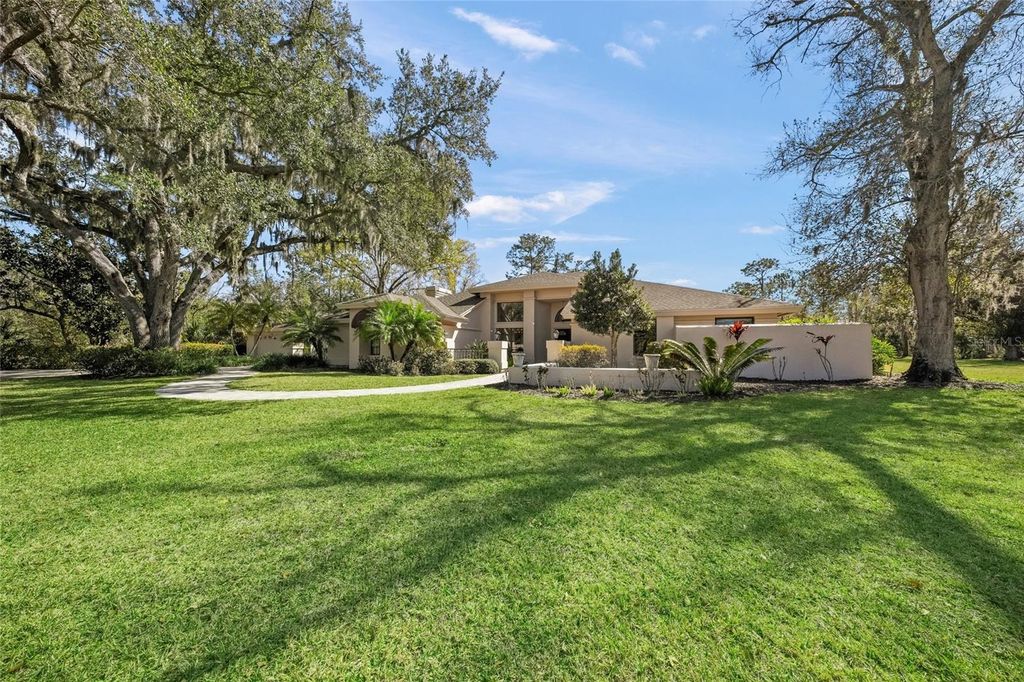 Photo of 5125 Willow Leaf Drive, Sarasota, FL 34241 (MLS # A4683770)