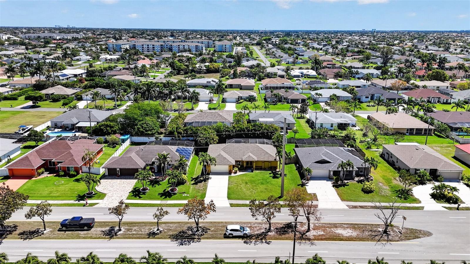CAPE CORAL - Residential