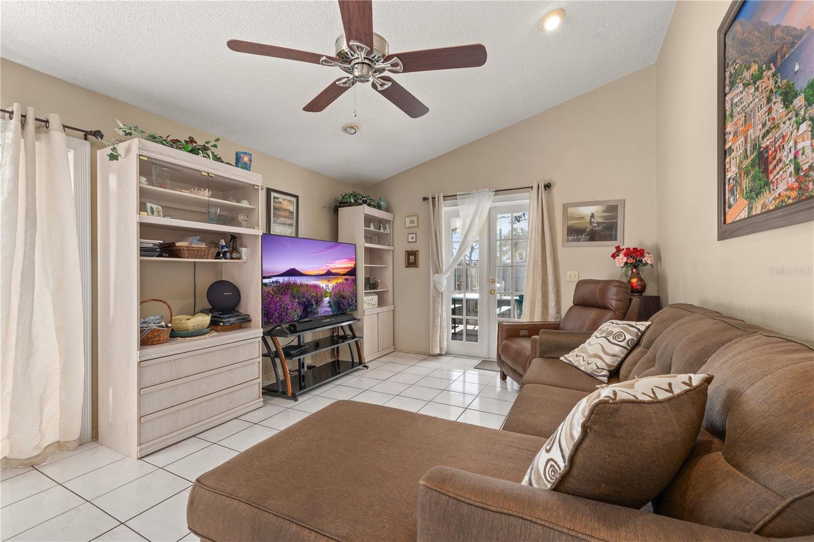 SAWMILL PH 01 - Residential