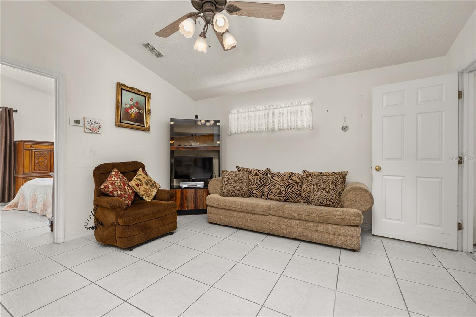 SAWMILL PH 01 - Residential