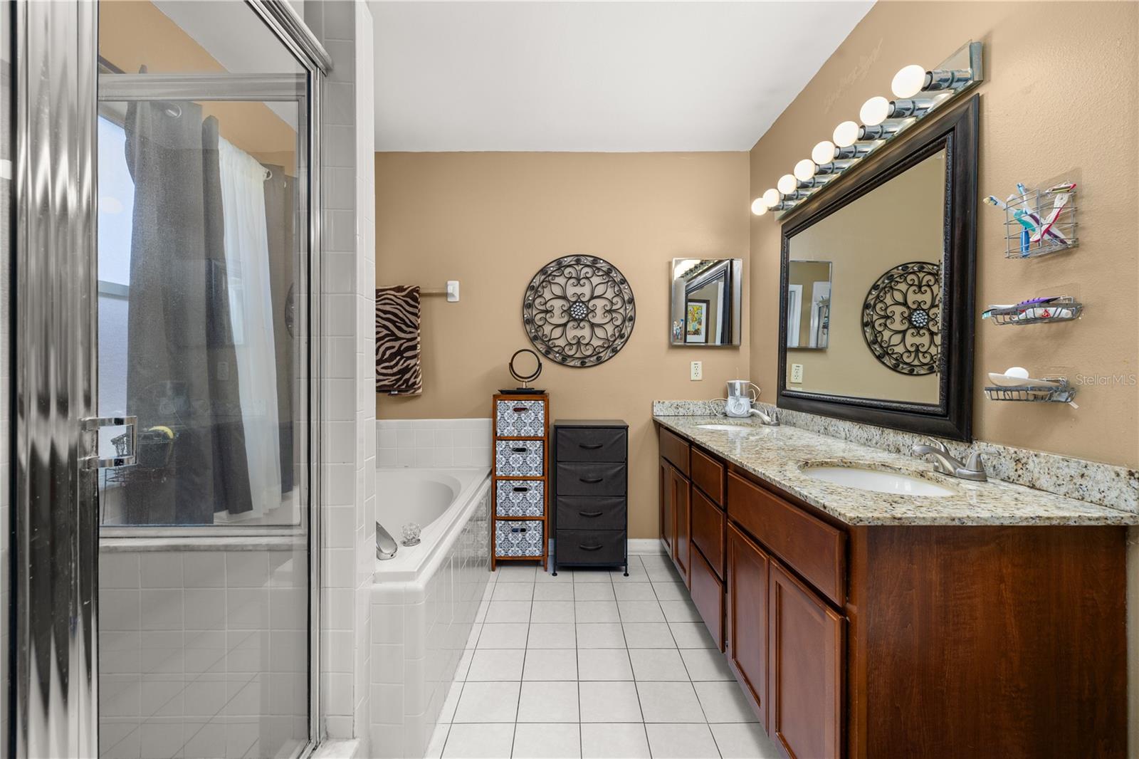 SAWMILL PH 01 - Residential