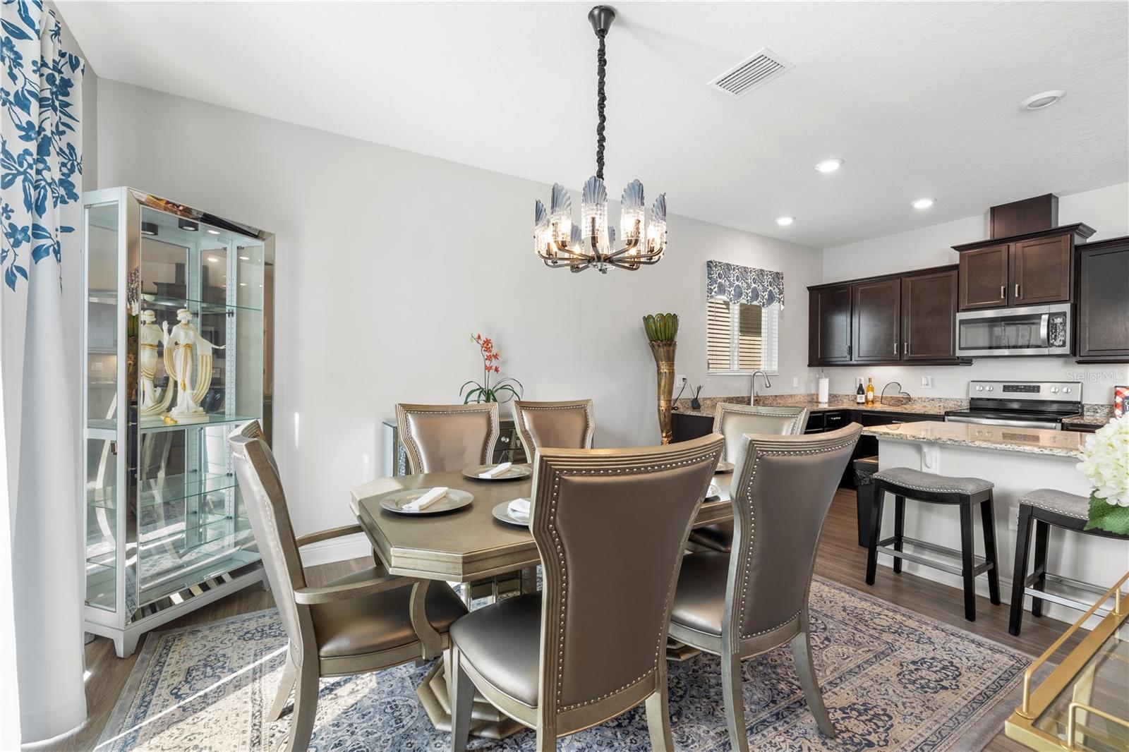 ARTISAN ESTATES - Residential