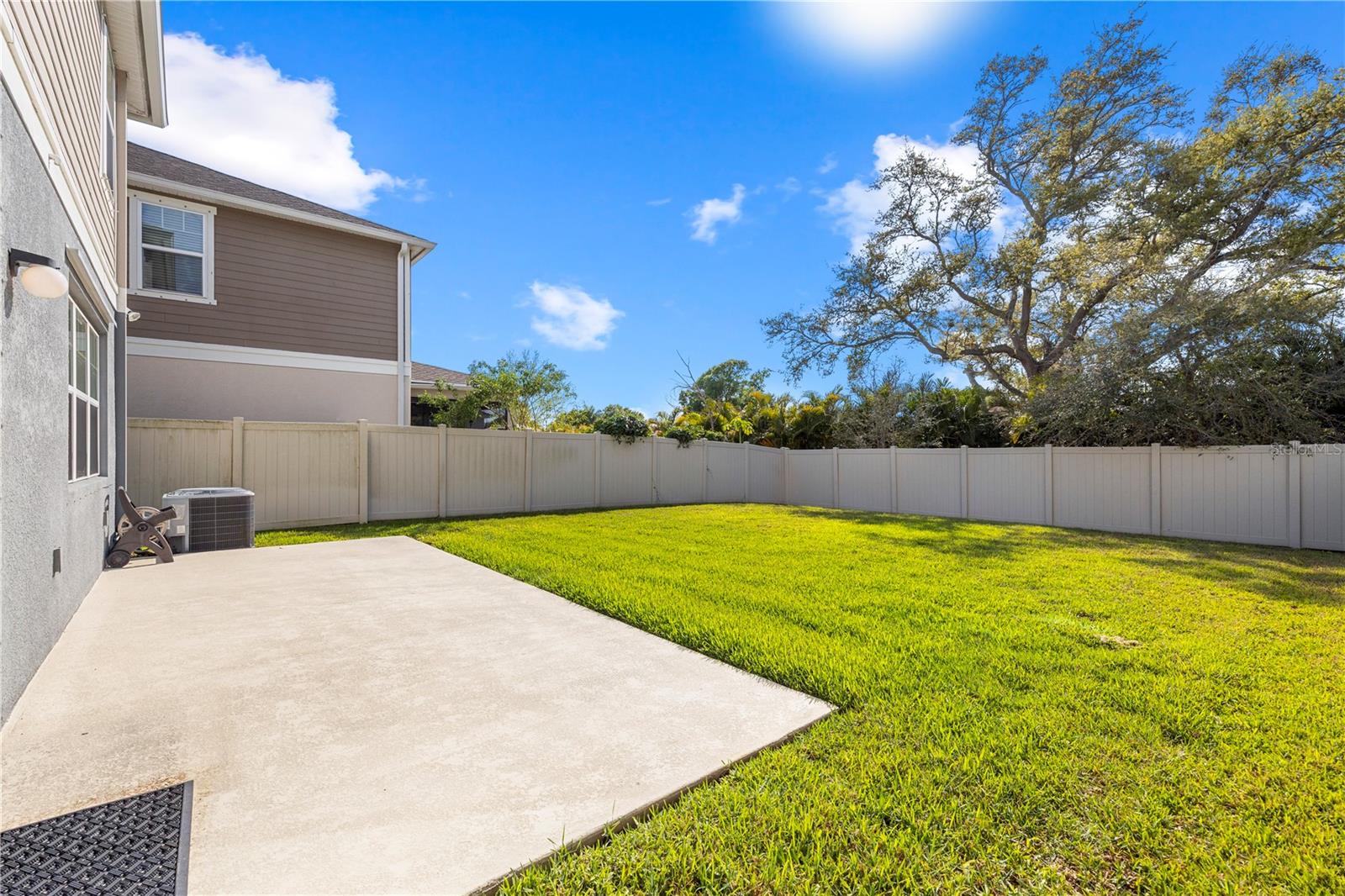 ARTISAN ESTATES - Residential