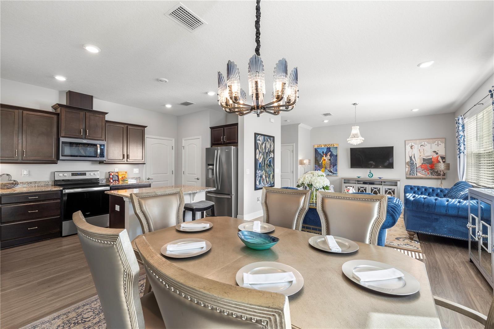 ARTISAN ESTATES - Residential