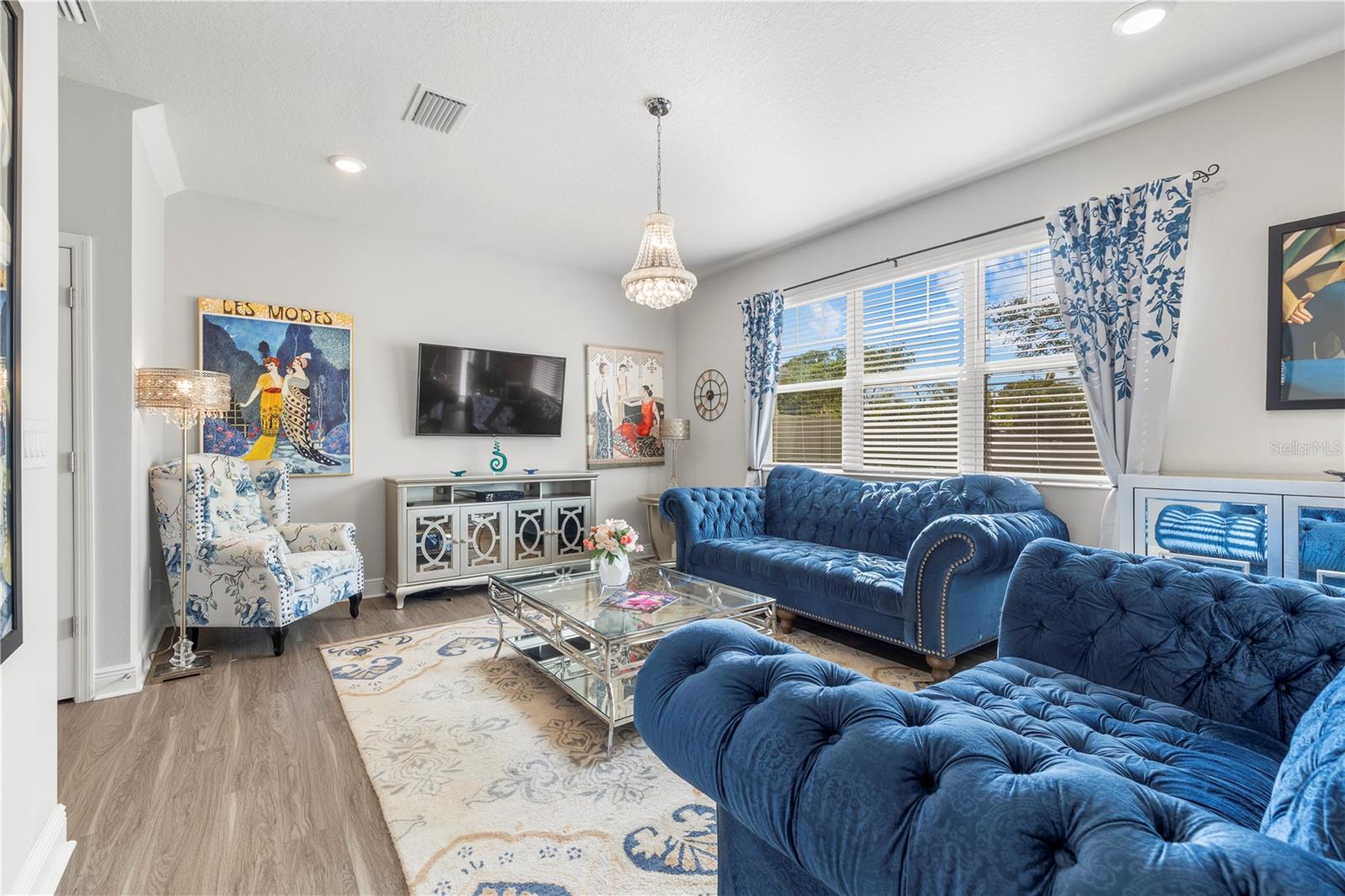 ARTISAN ESTATES - Residential