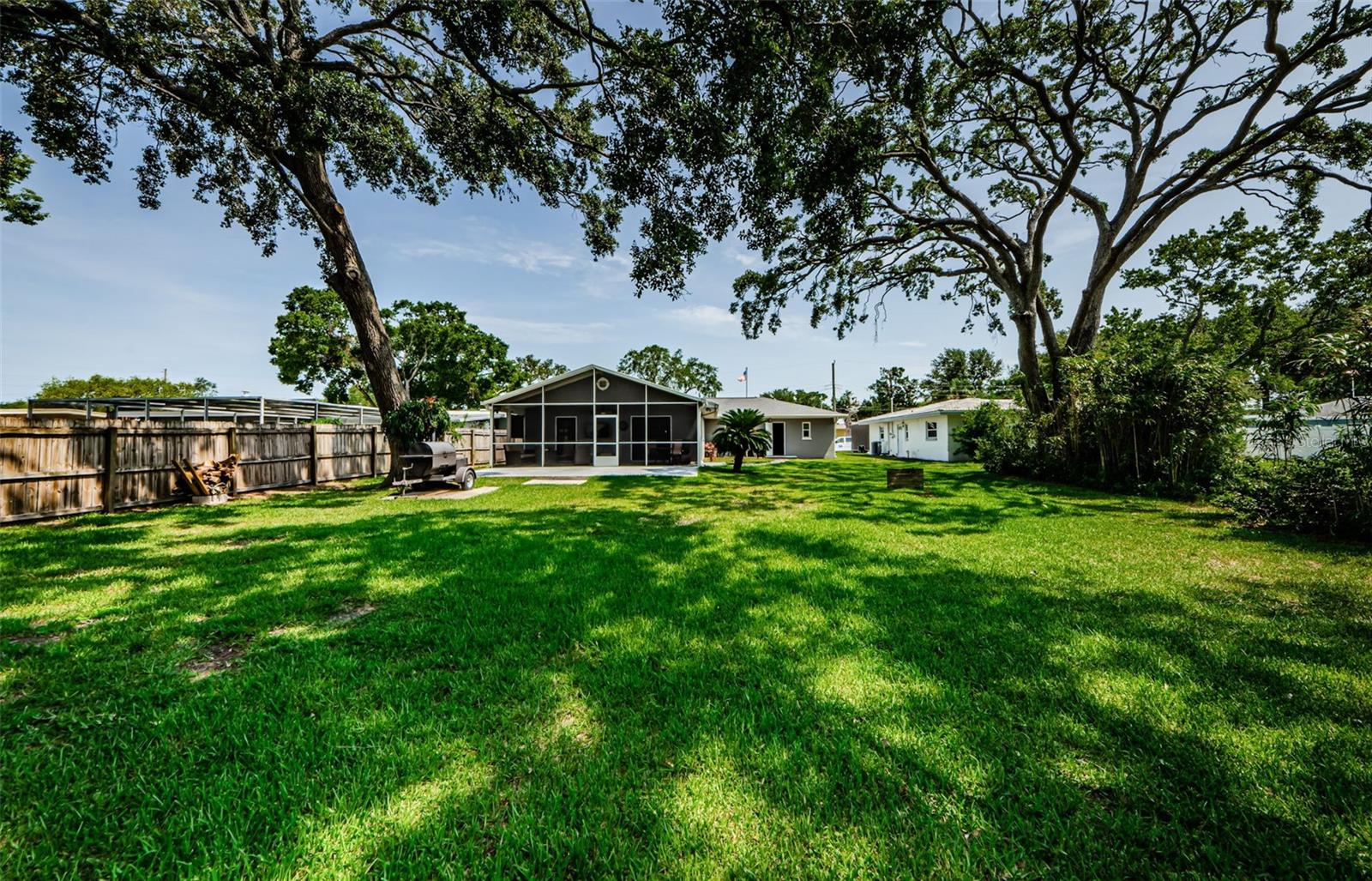 BEVERLY TERRACE - Residential