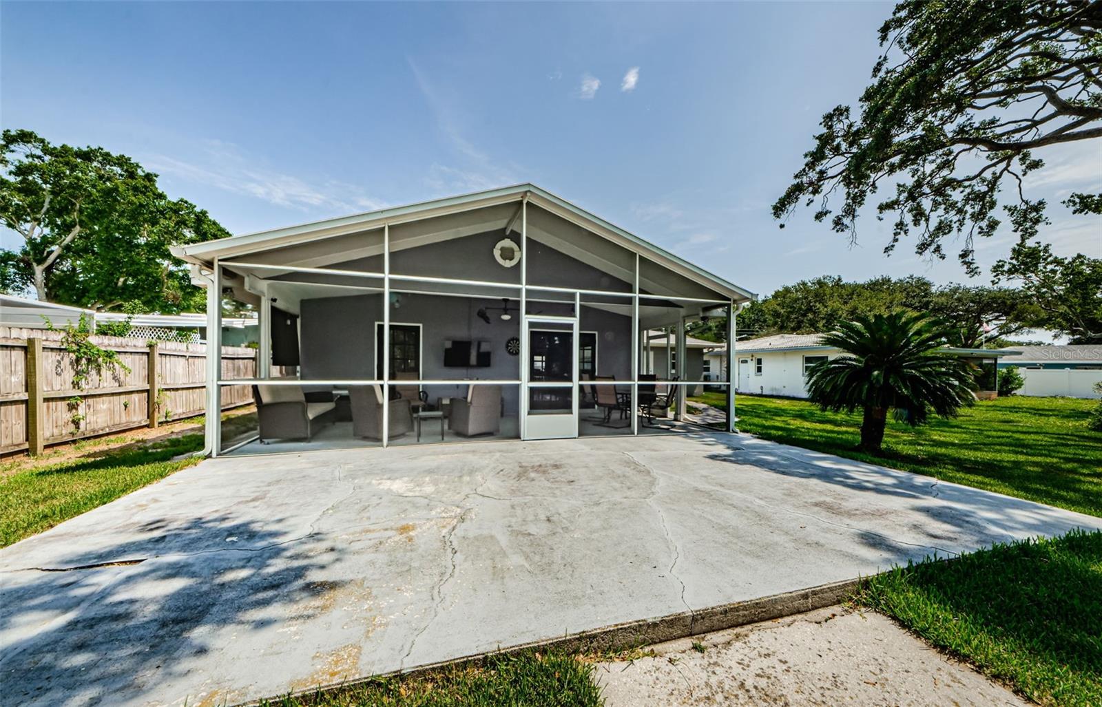 BEVERLY TERRACE - Residential