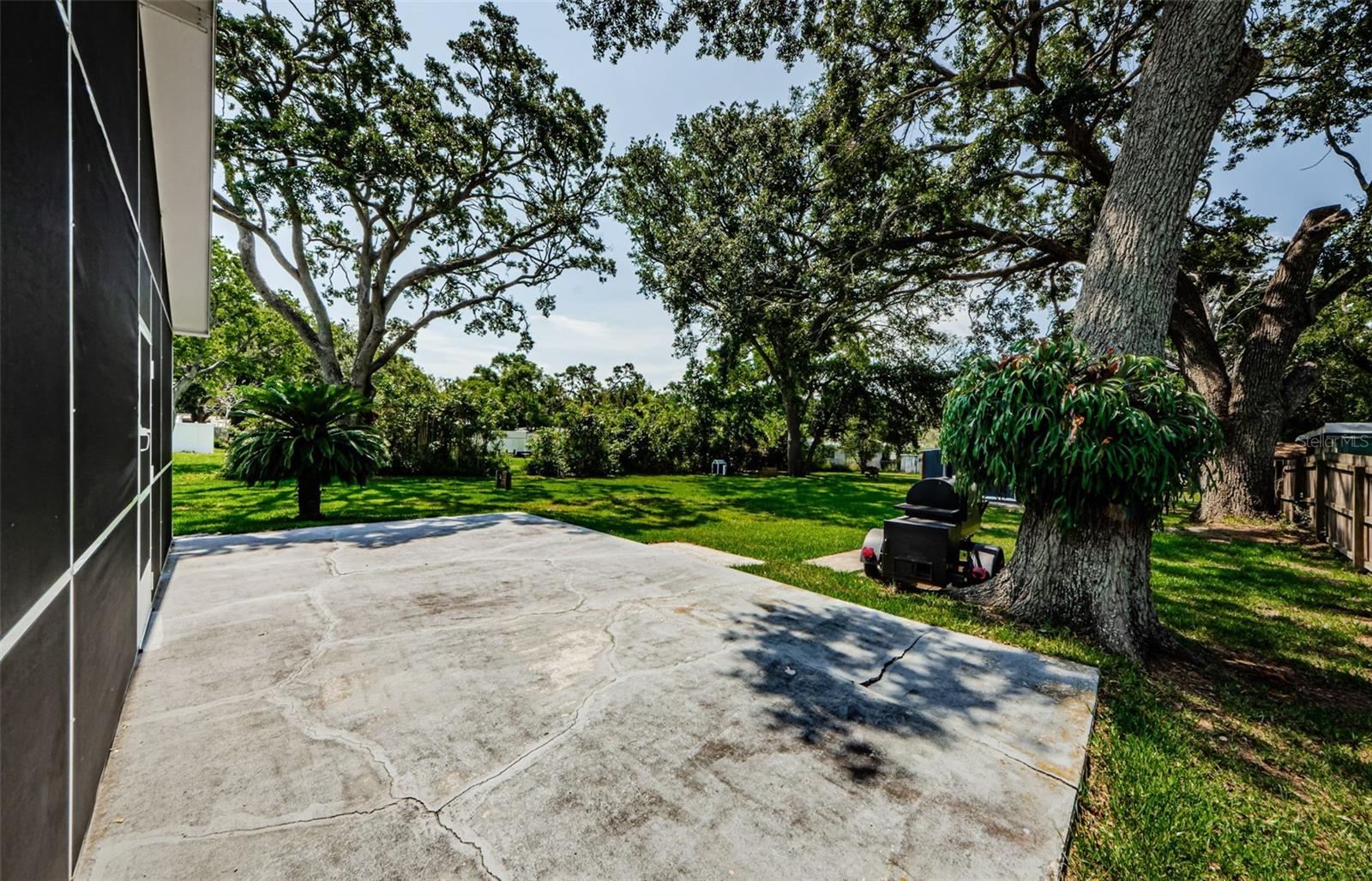 BEVERLY TERRACE - Residential