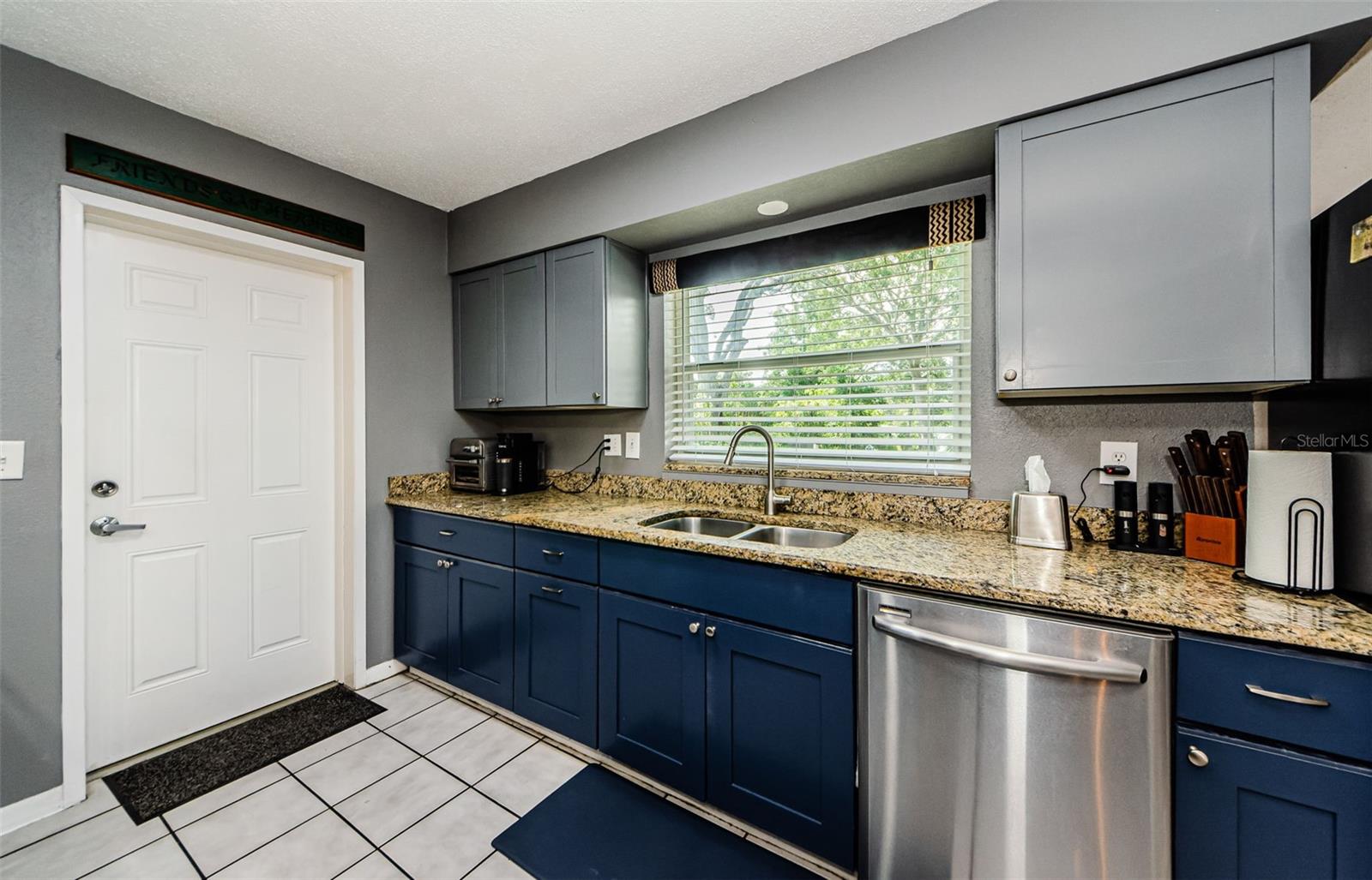 BEVERLY TERRACE - Residential