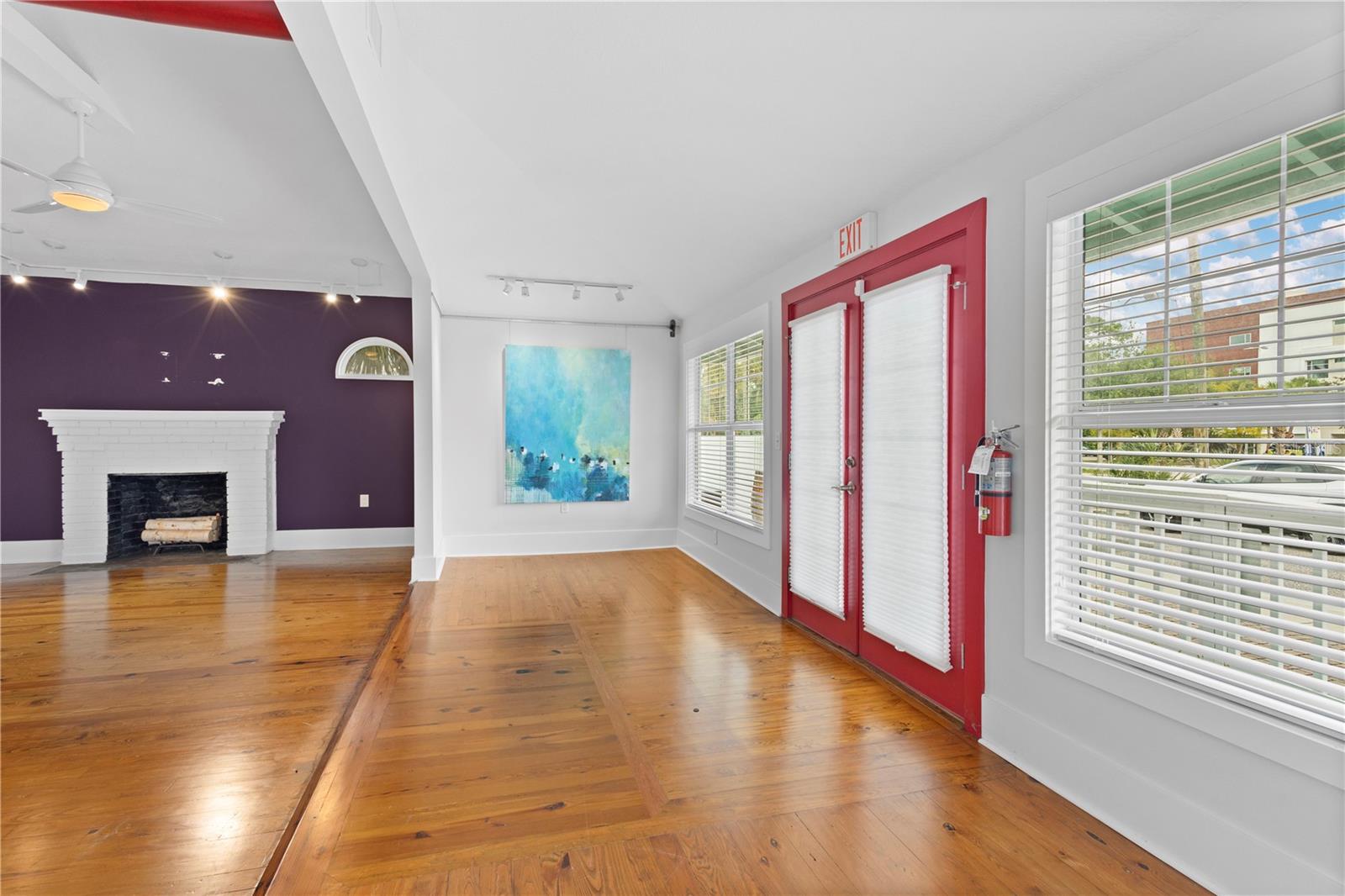 TOWLES - Residential