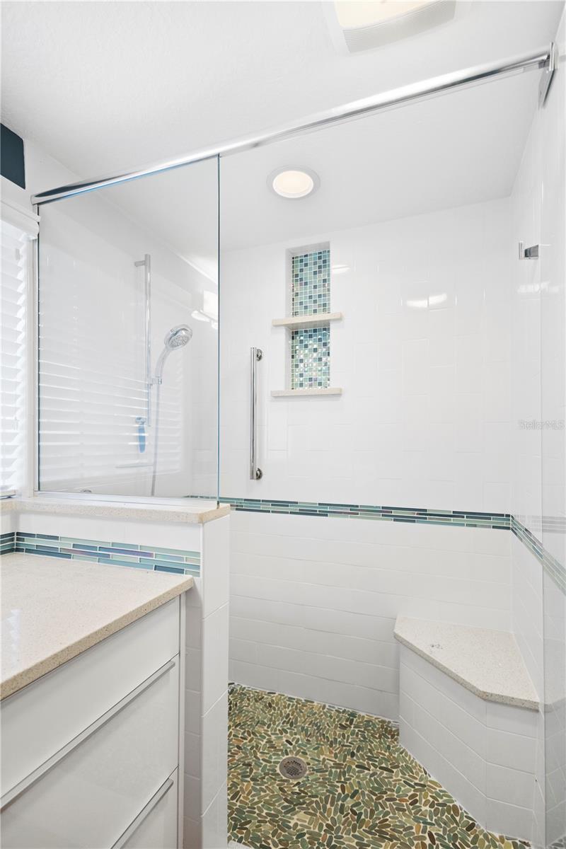 TOWLES - Residential