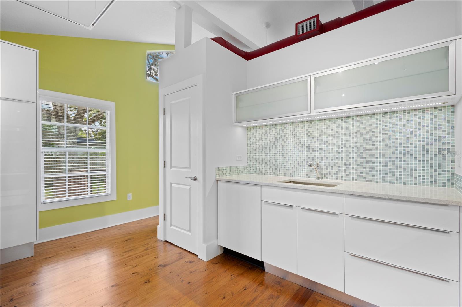 TOWLES - Residential