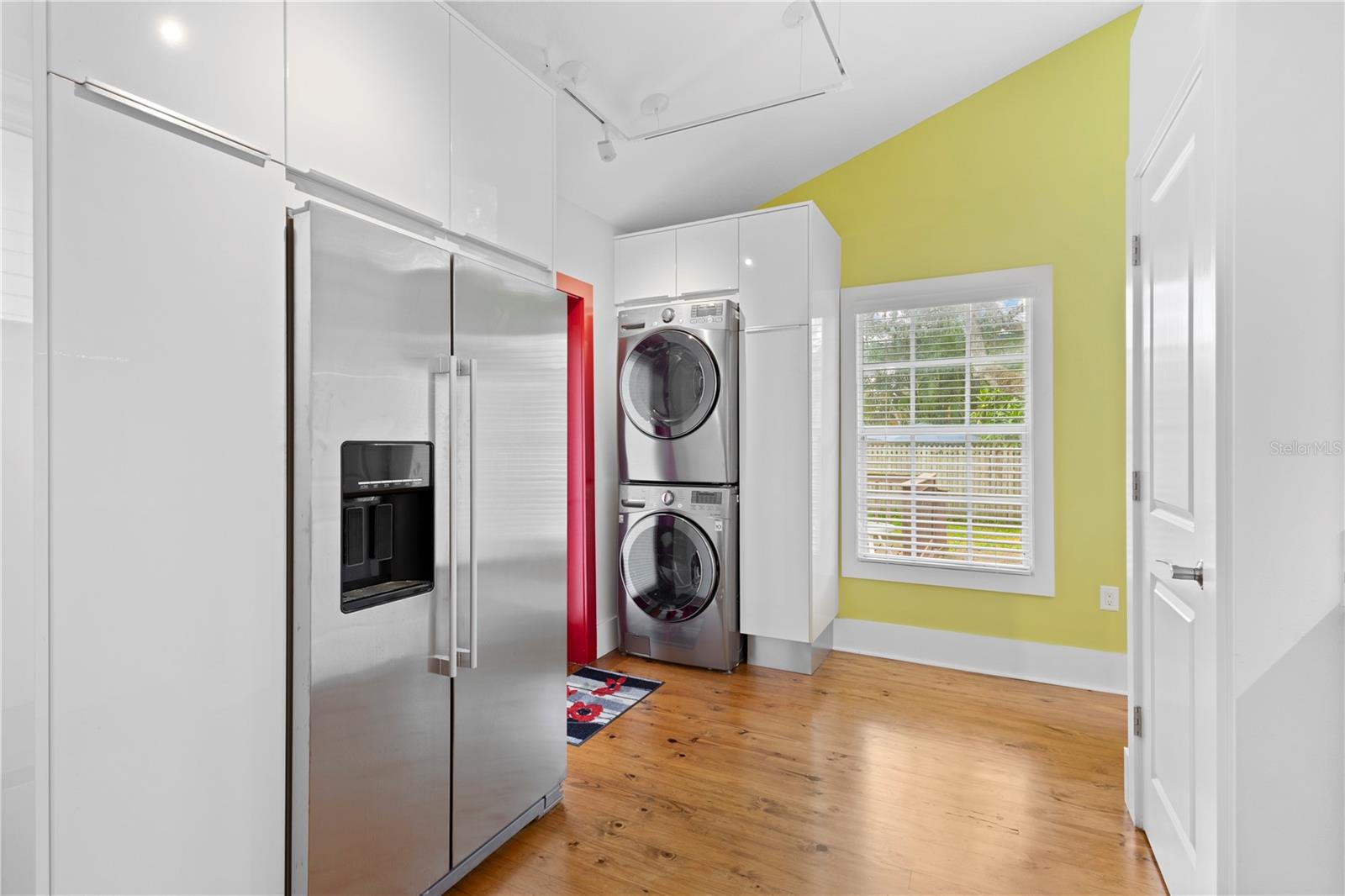 TOWLES - Residential