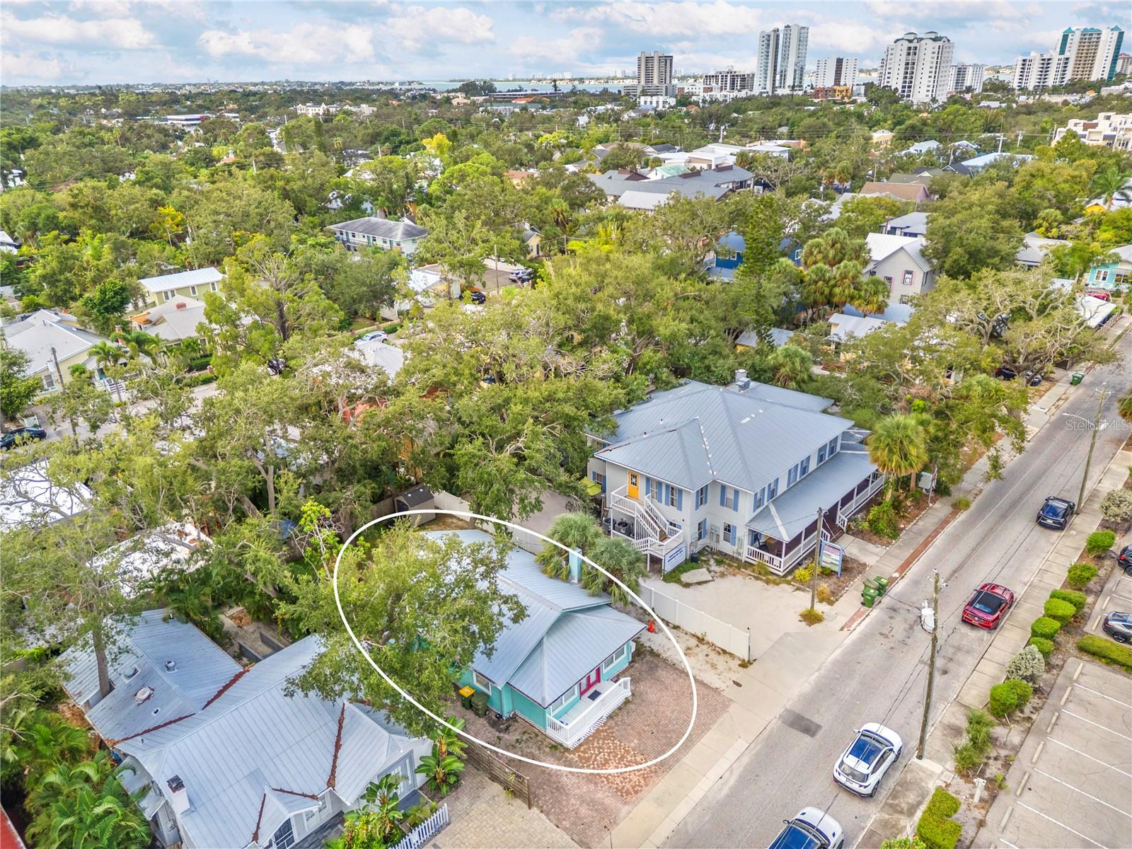 TOWLES - Residential