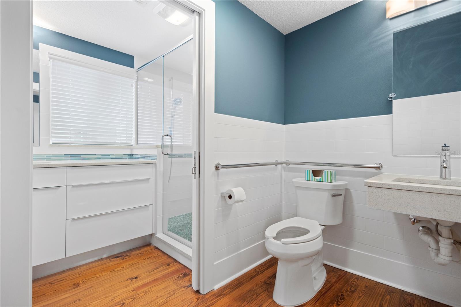 TOWLES - Residential