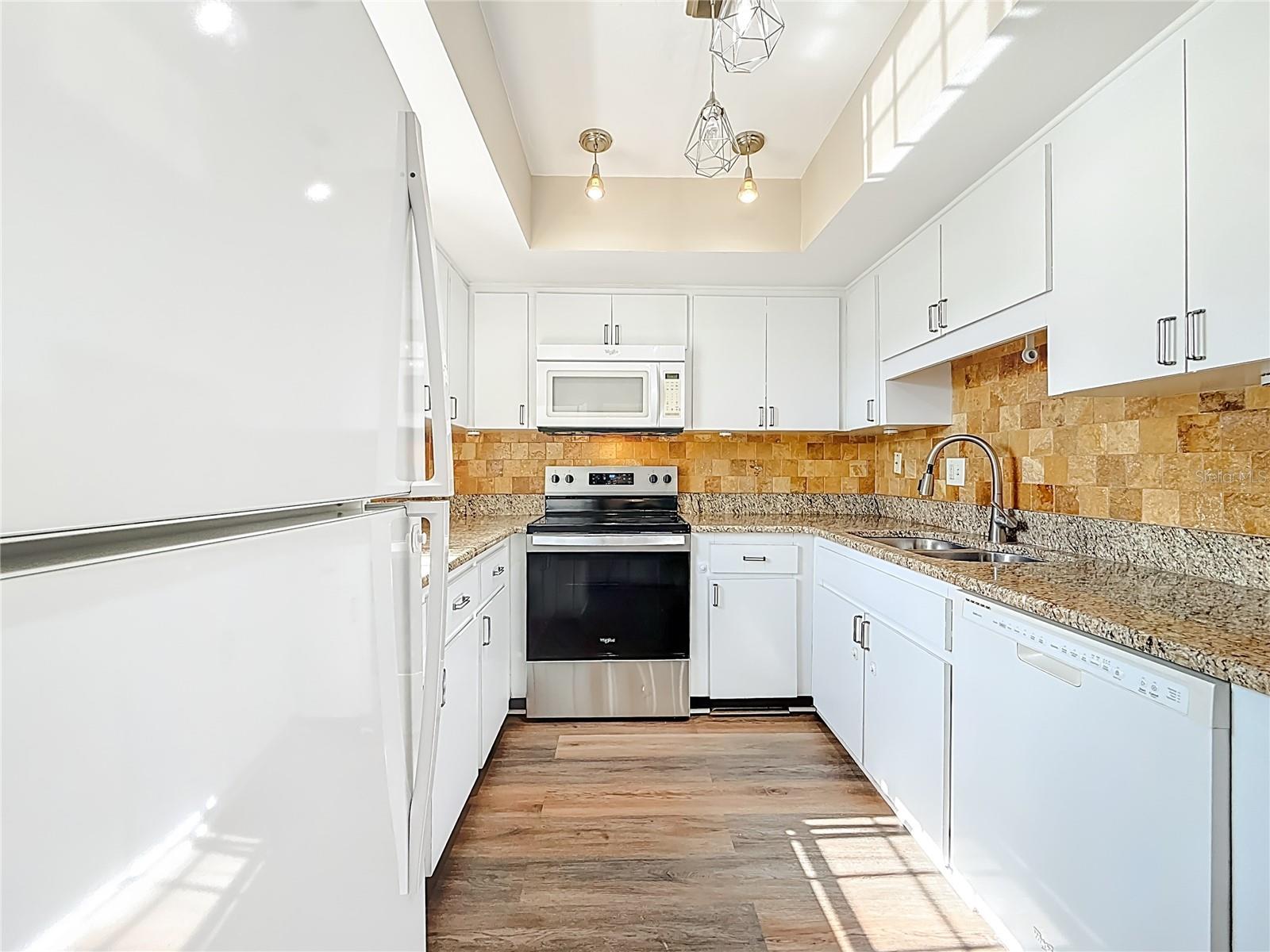 BORDEAUX VILLAGE - Residential